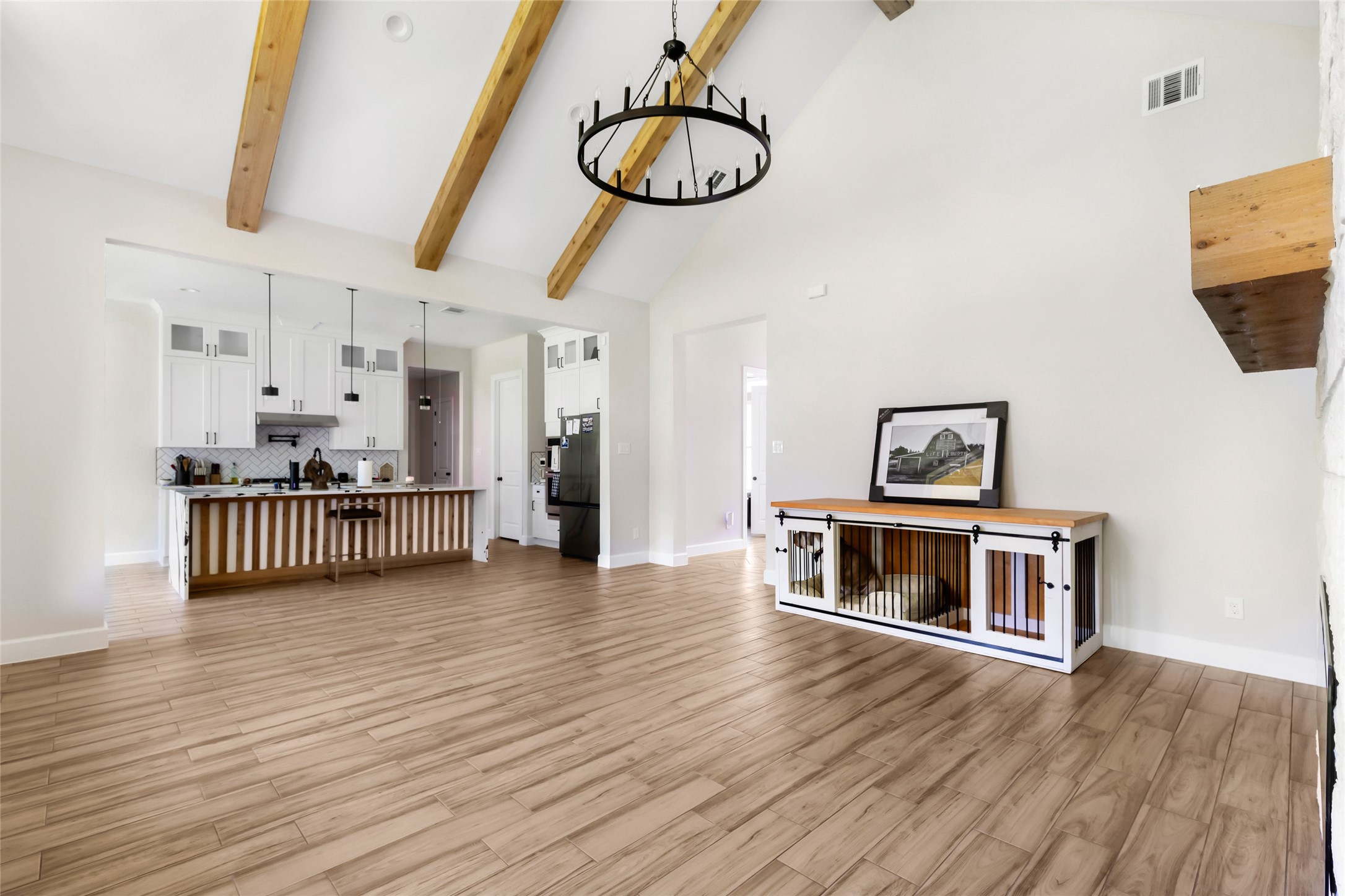 2423 Roman Forest Boulevard Property Photo 5