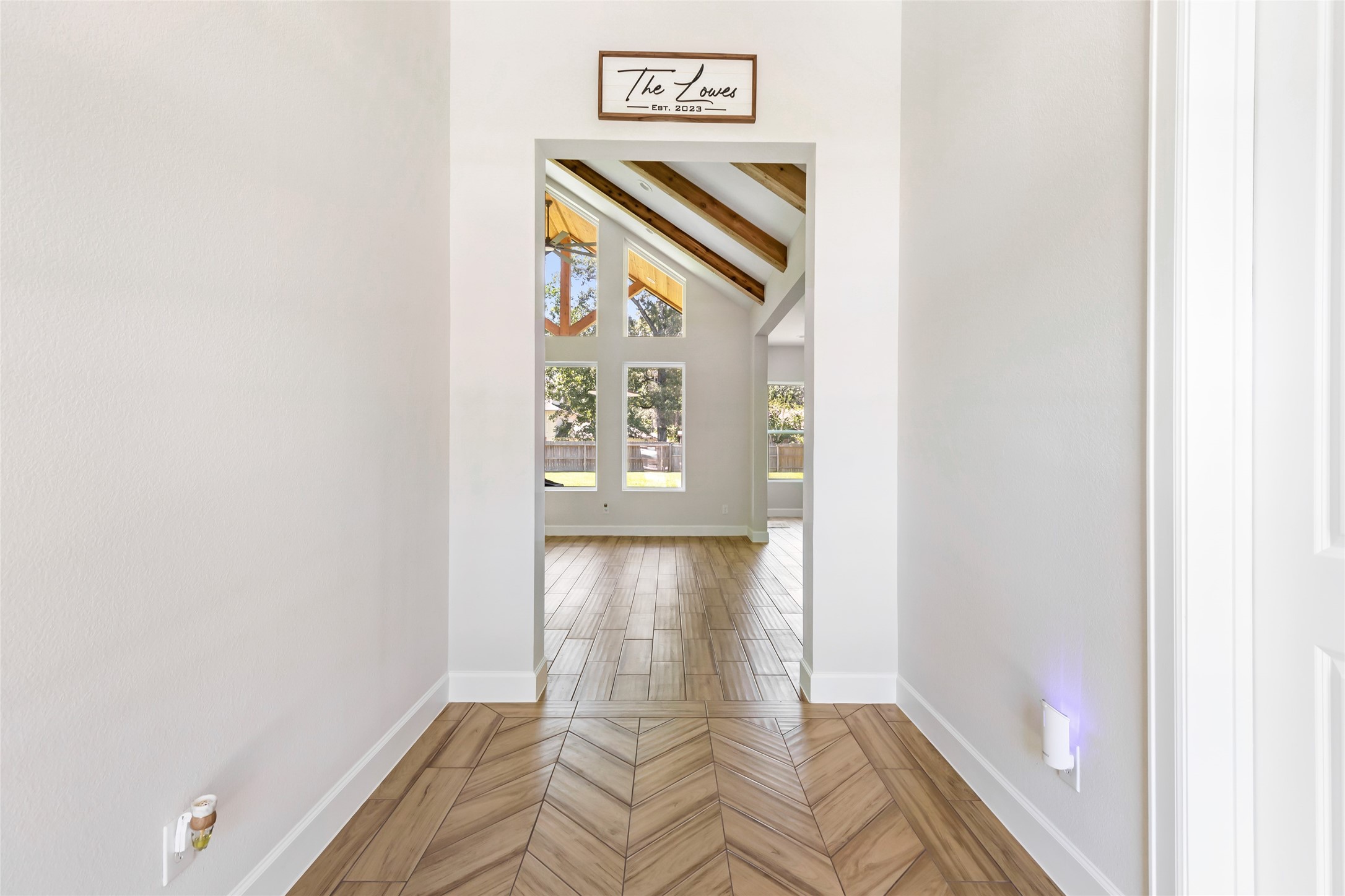 2423 Roman Forest Boulevard Property Photo 6