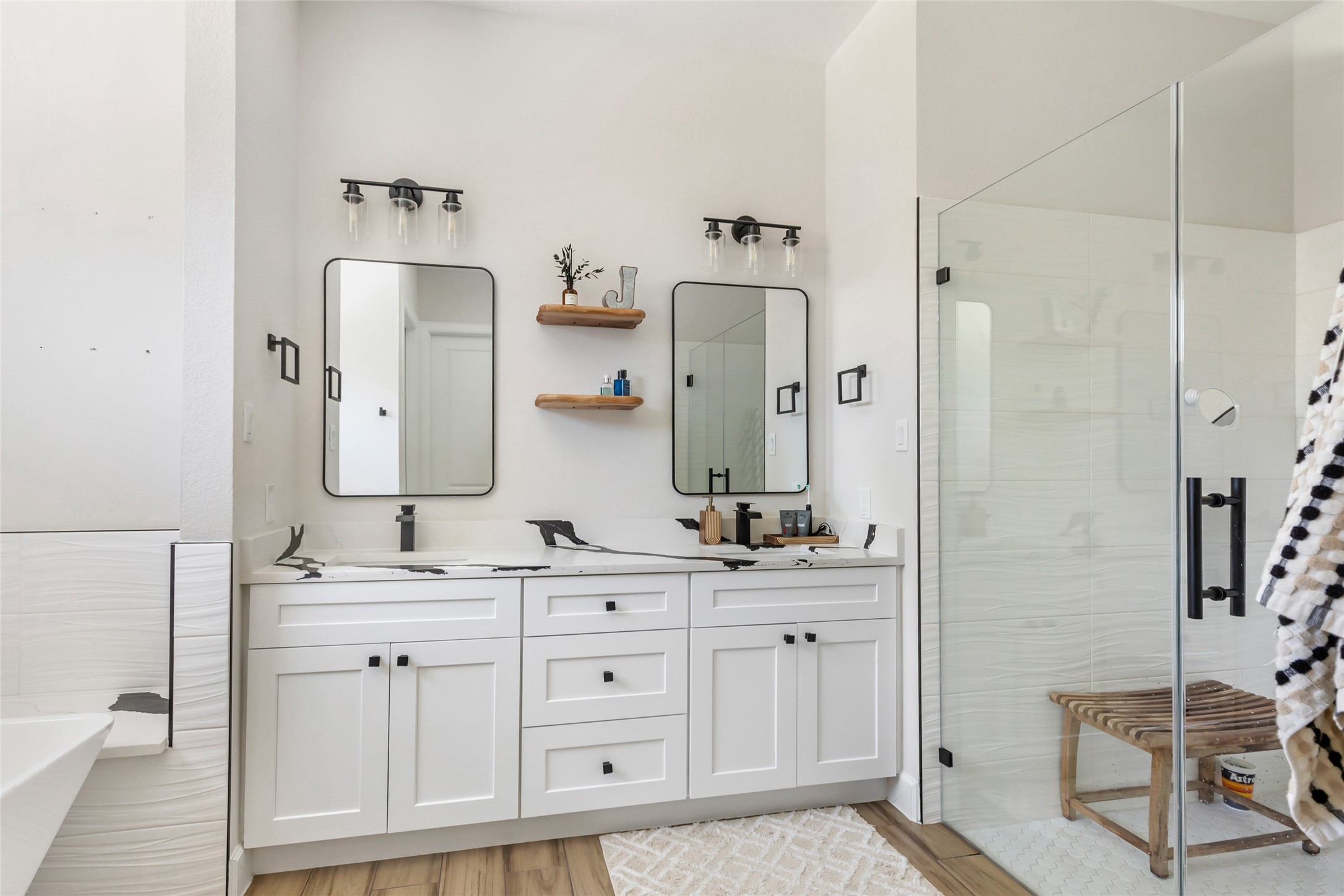 2423 Roman Forest Boulevard Property Photo 23