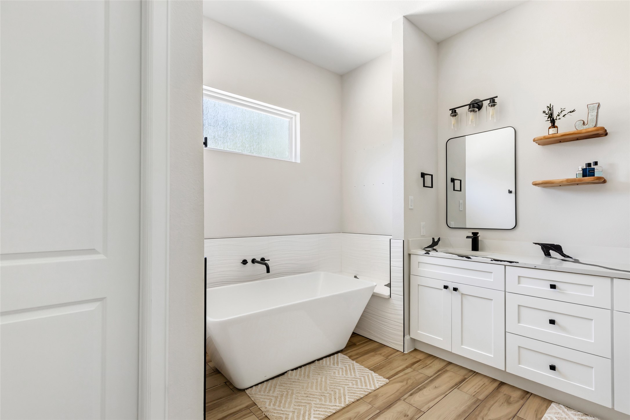 2423 Roman Forest Boulevard Property Photo 24