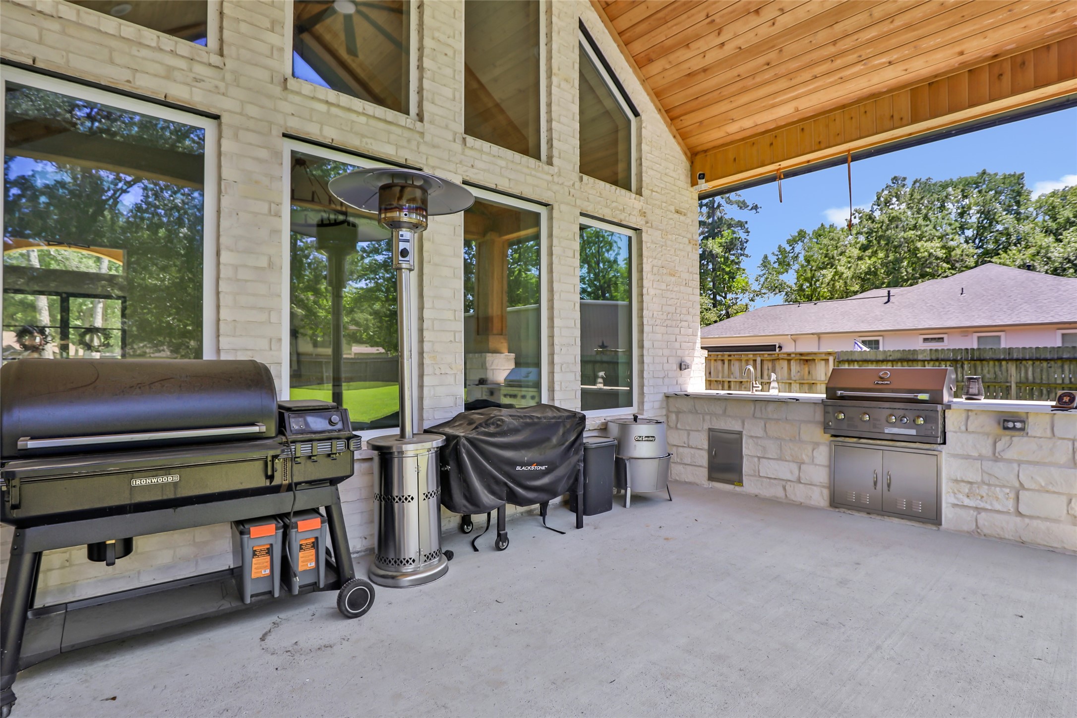 2423 Roman Forest Boulevard Property Photo 31