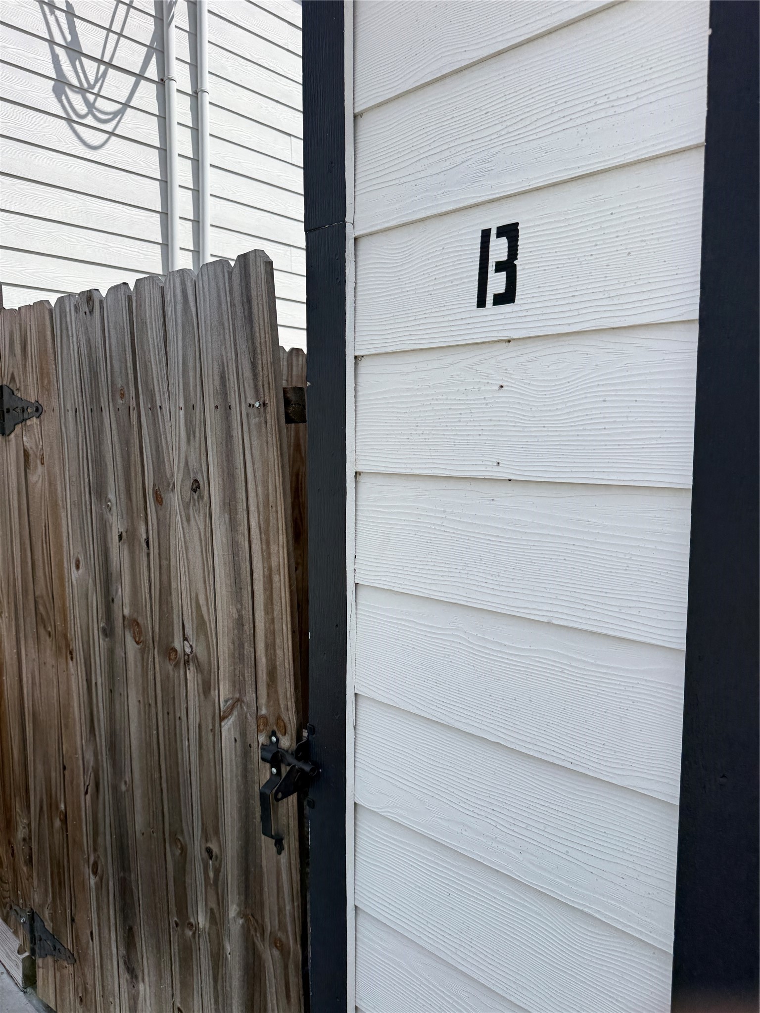 6610 Haight Street B Property Photo 12