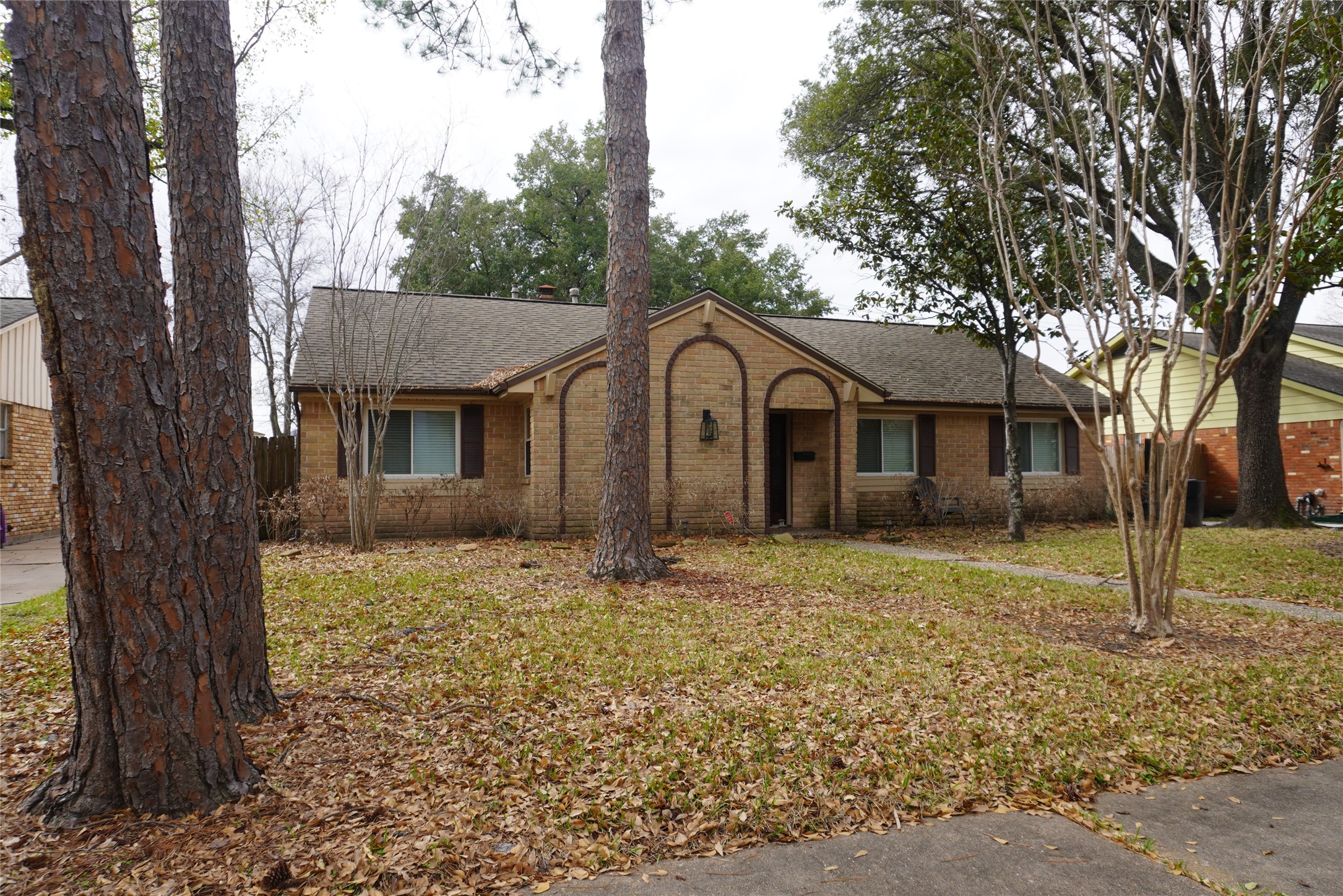 10703 Wickersham Lane Property Photo 6
