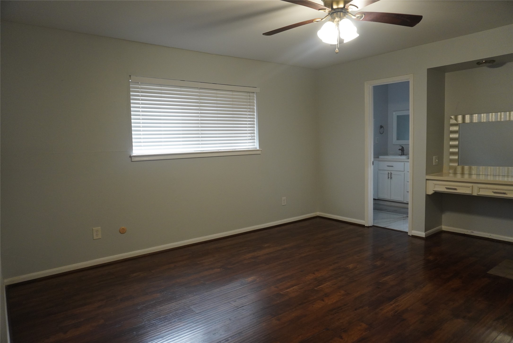 10703 Wickersham Lane Property Photo 20