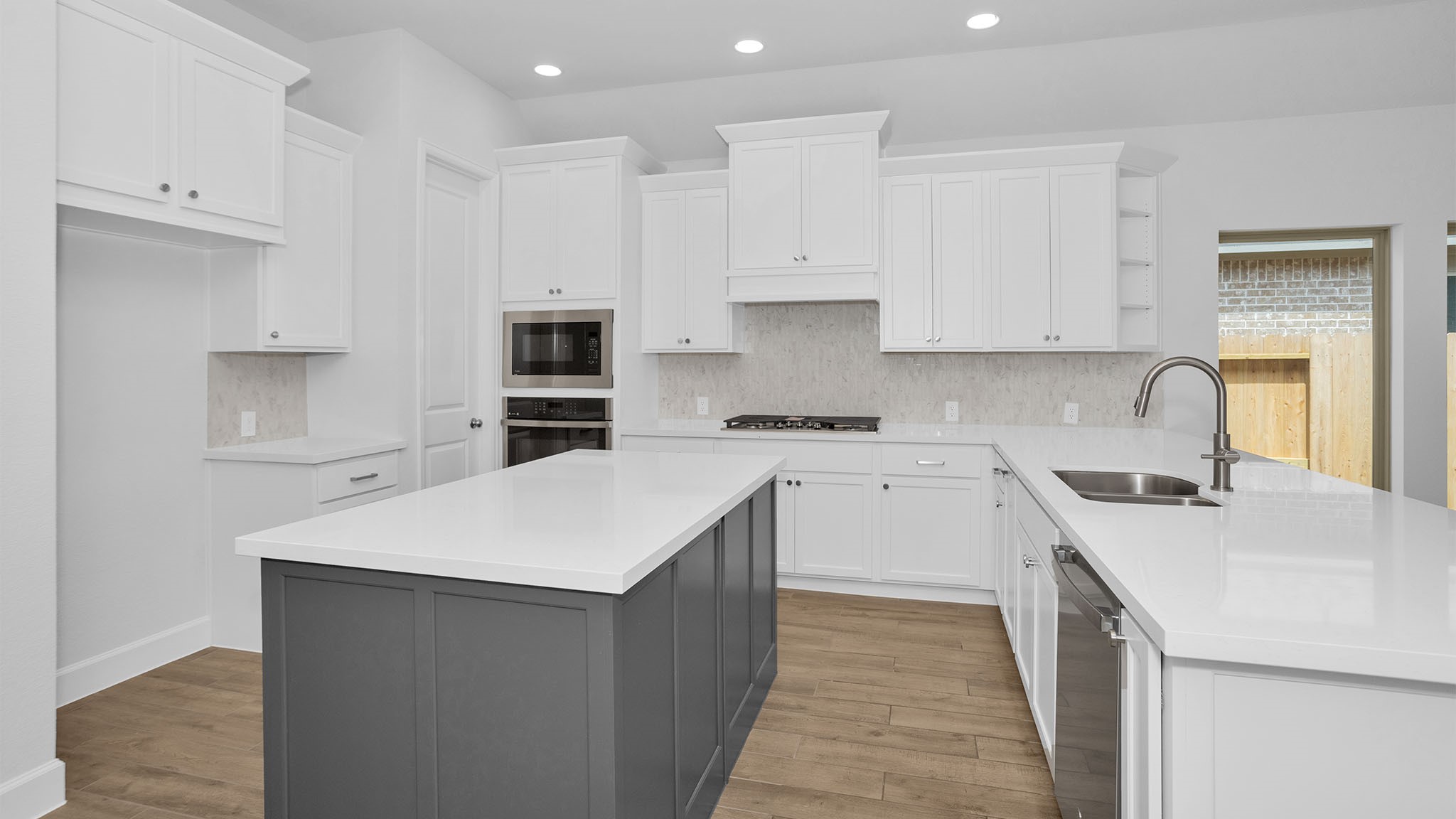 19223 Satsuma Ridge Drive Property Photo 4