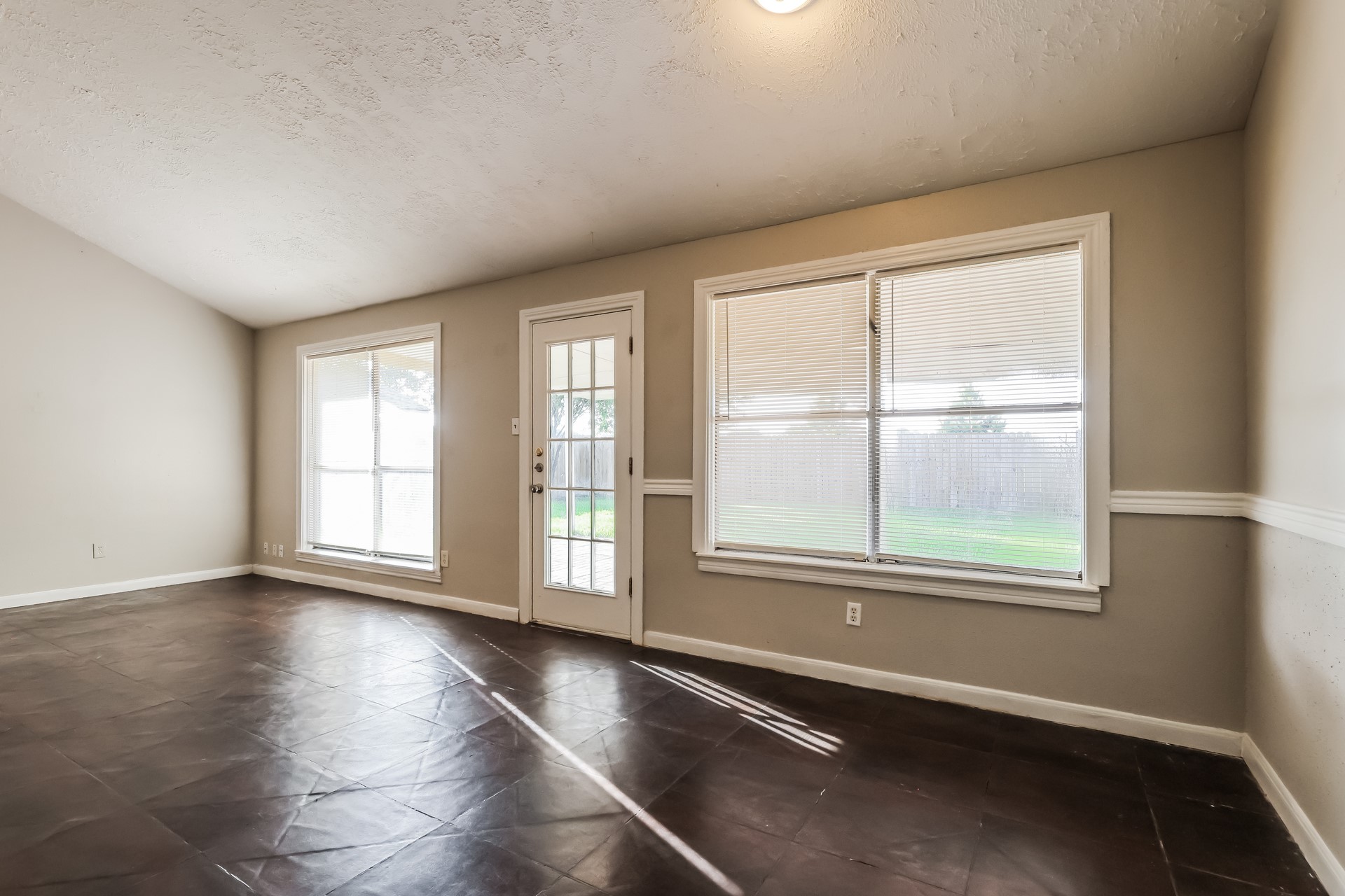 21126 N Tangle Creek Lane Property Photo 6