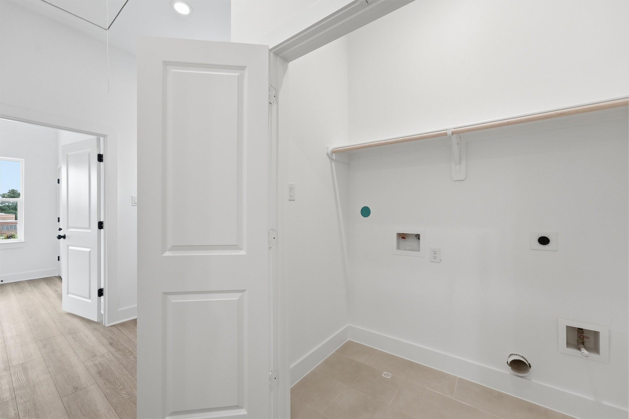944 Homer Street Property Photo 23