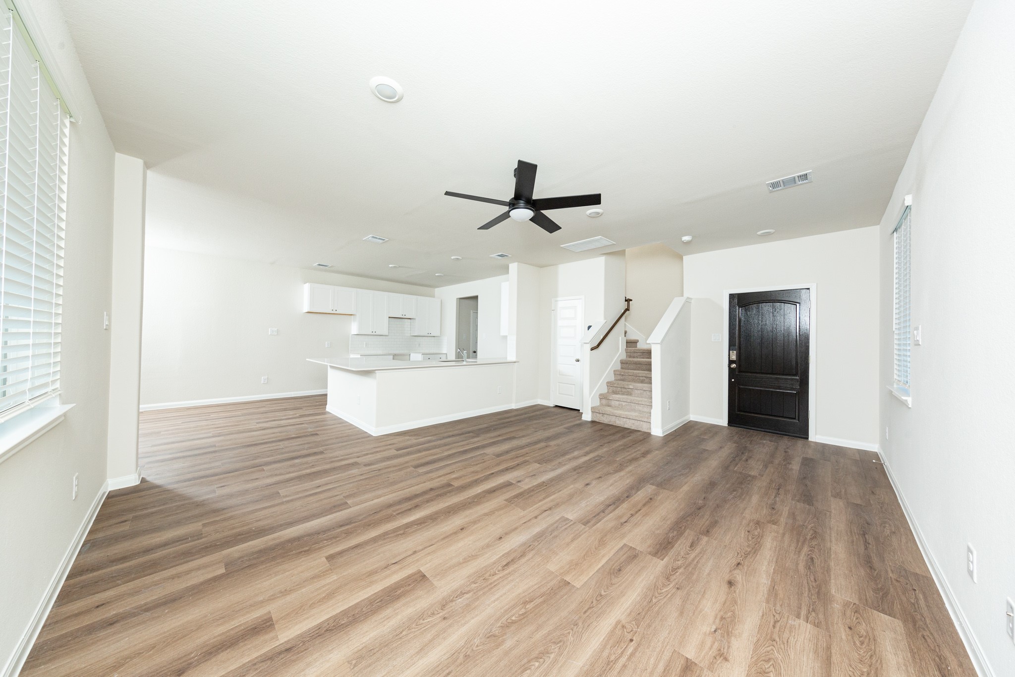 22467 Ringtail Road Property Photo 3