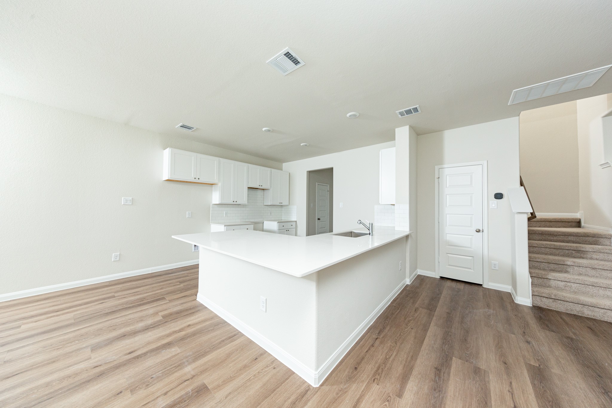 22467 Ringtail Road Property Photo 4