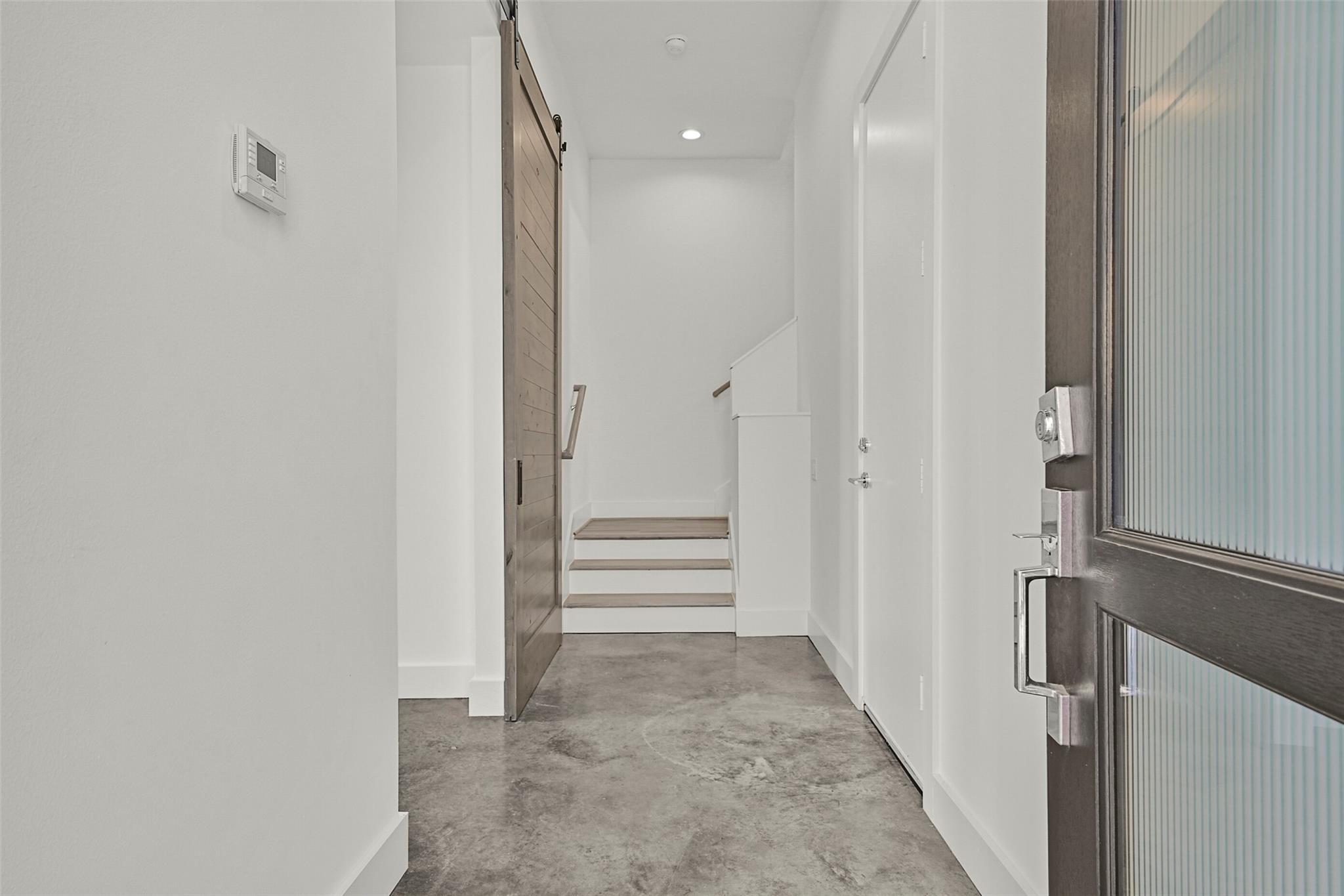 2835 Decker Place Property Photo 2