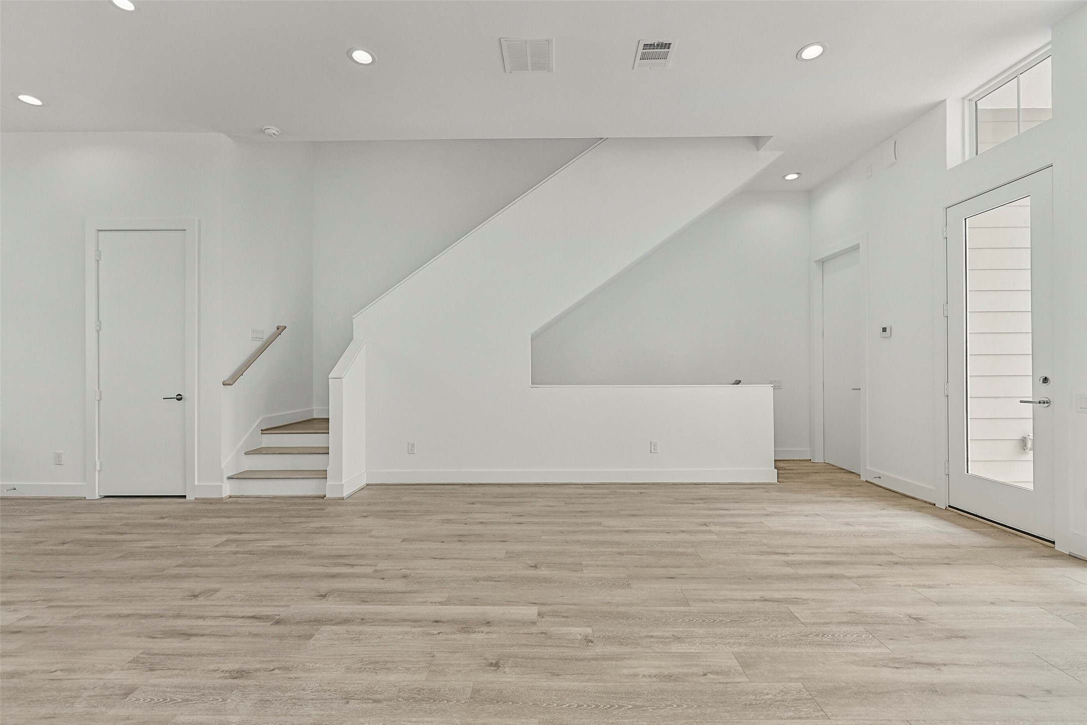 2835 Decker Place Property Photo 6