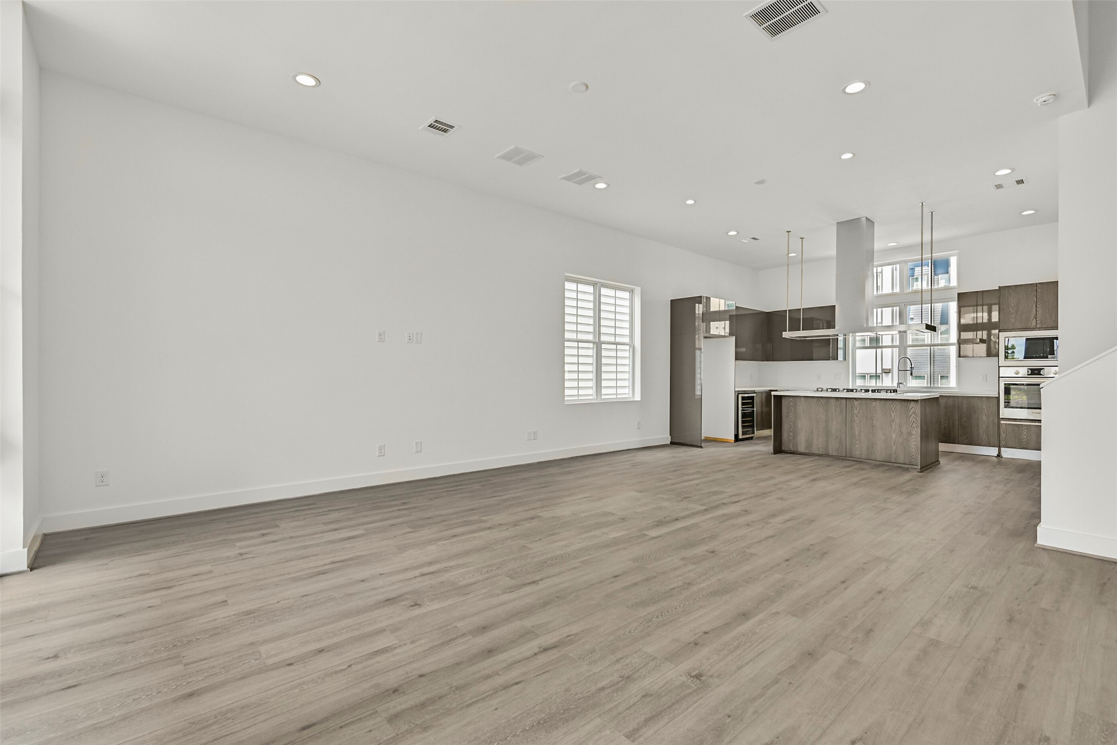 2835 Decker Place Property Photo 8