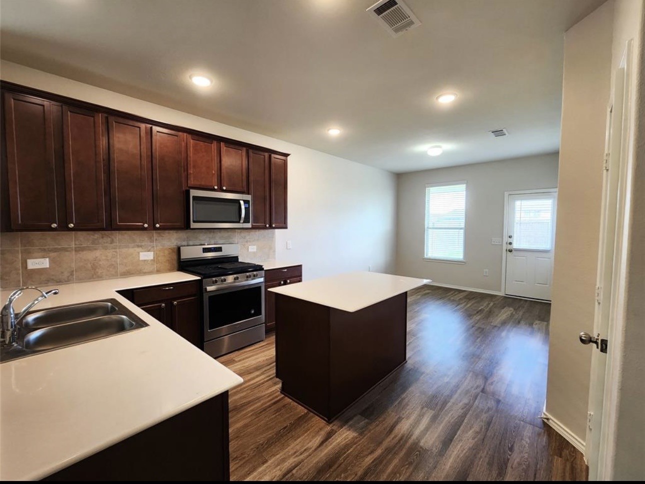 24106 Silver Sunset Lane Property Photo 3