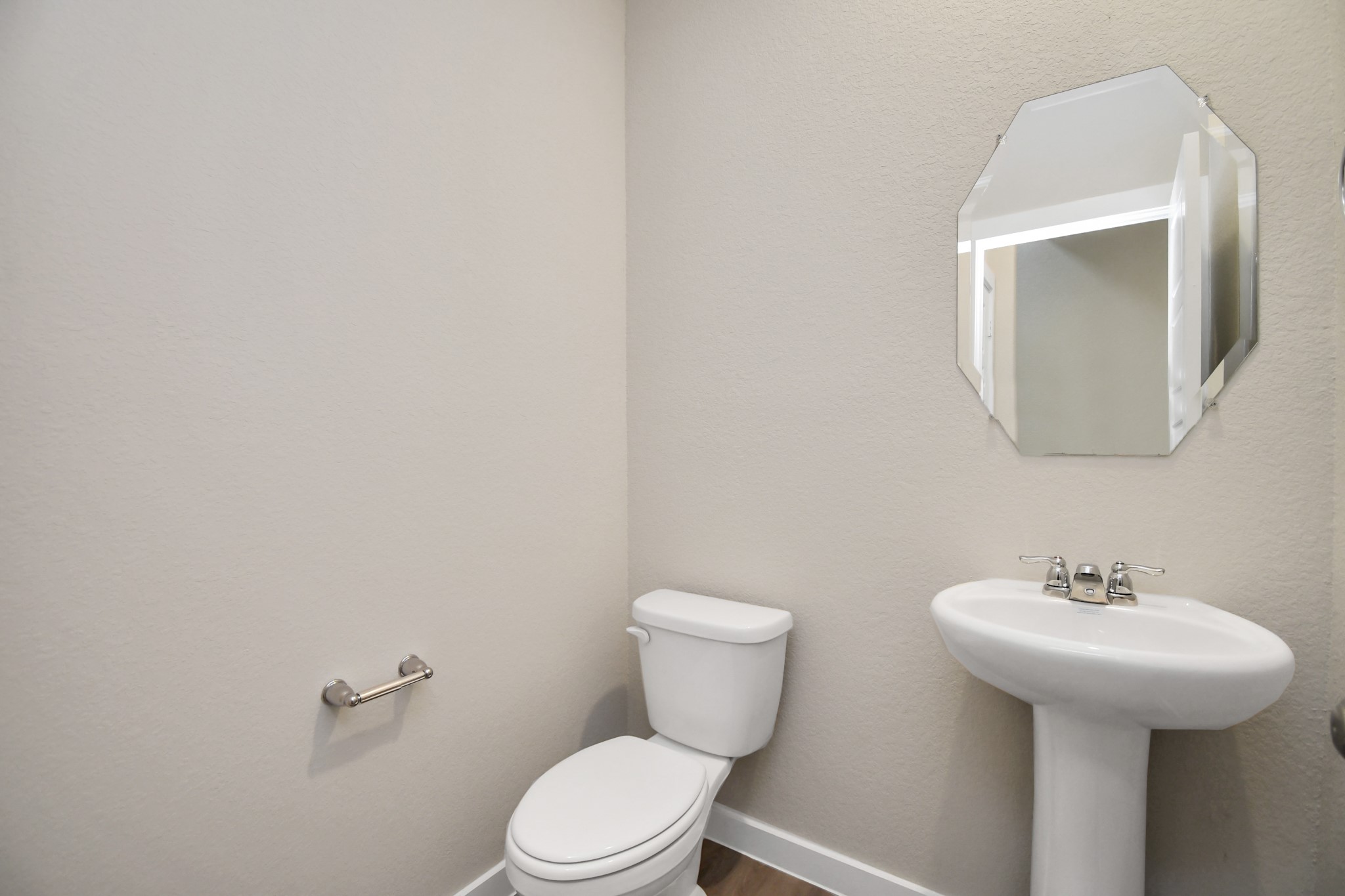 8408 Rising Stream Drive Property Photo 9