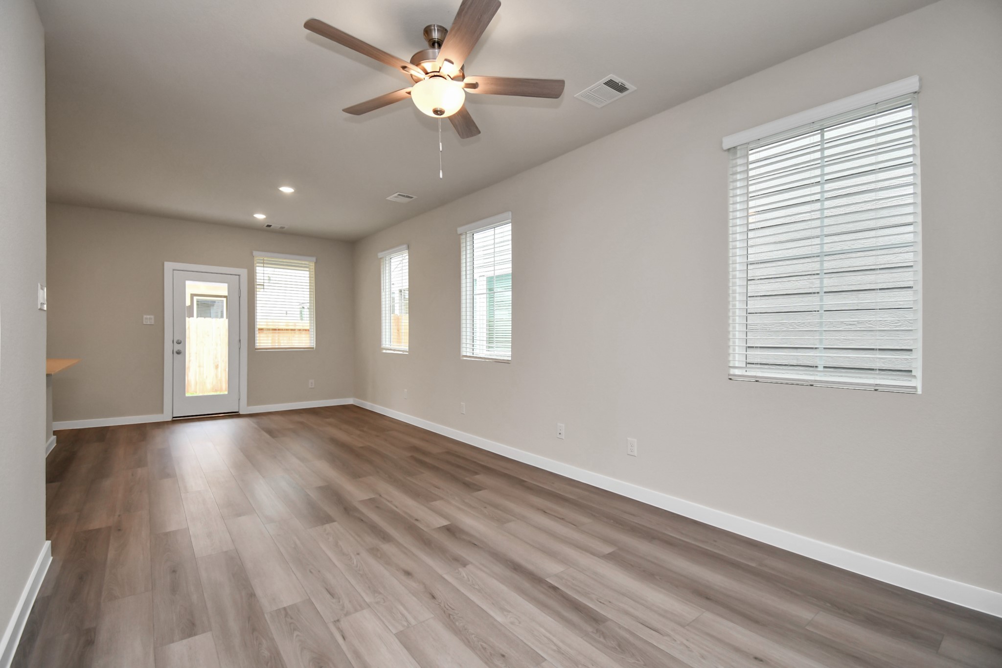 8408 Rising Stream Drive Property Photo 10