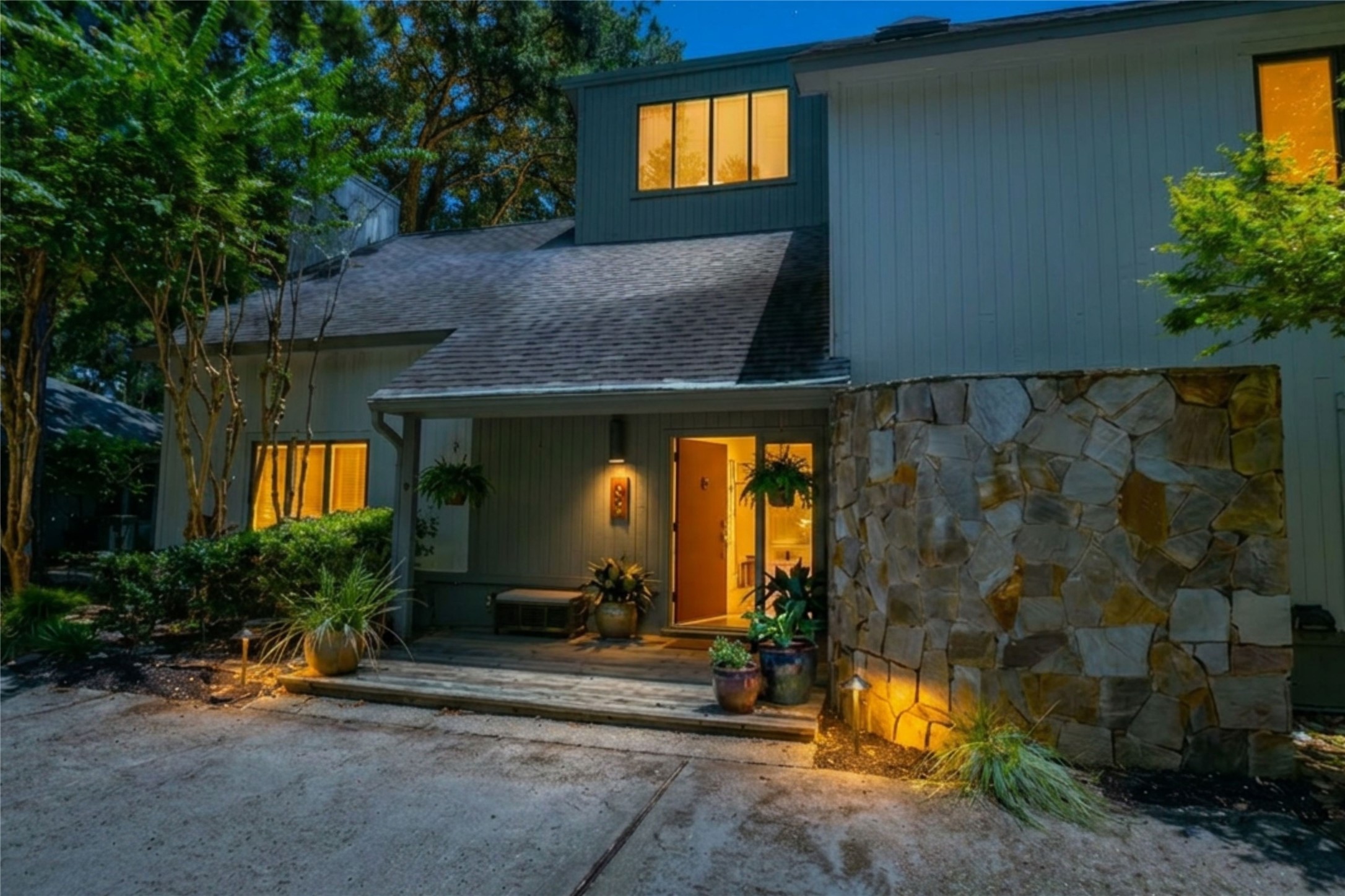 42 Skyflower Drive Property Photo 29