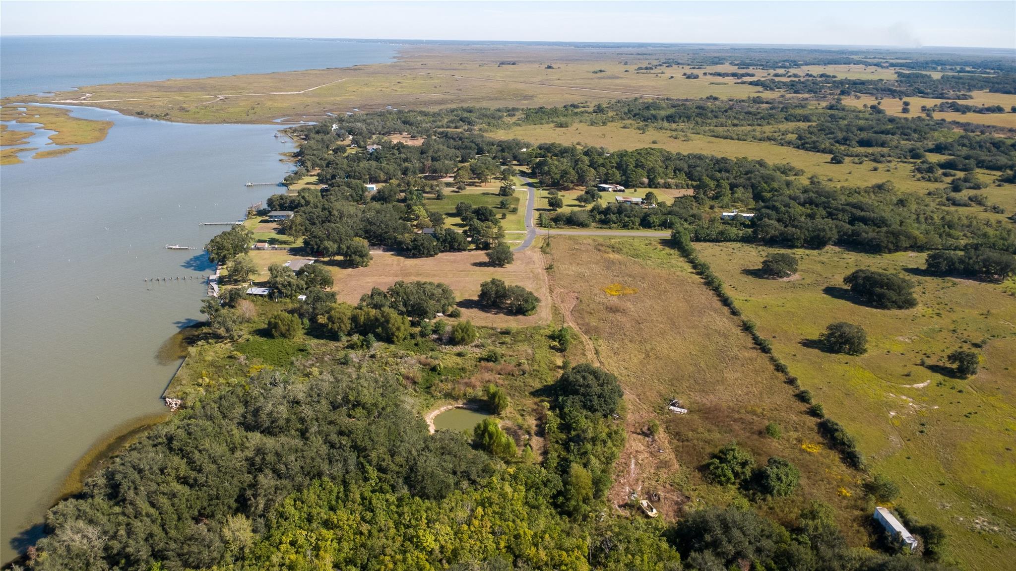 223 Fisherman Road, Anahuac Tx 77514 Property Photo 4
