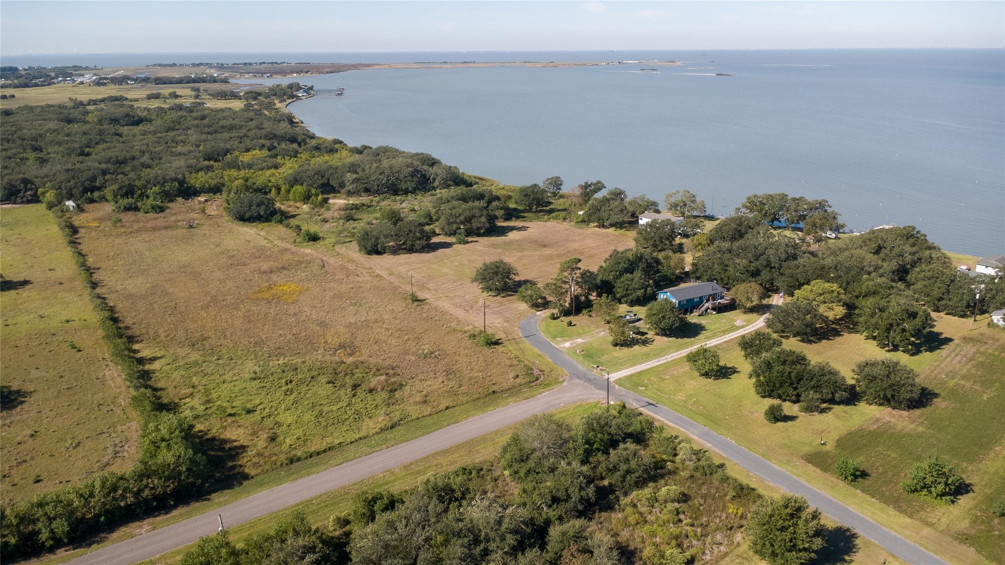 223 Fisherman Road, Anahuac Tx 77514 Property Photo 8