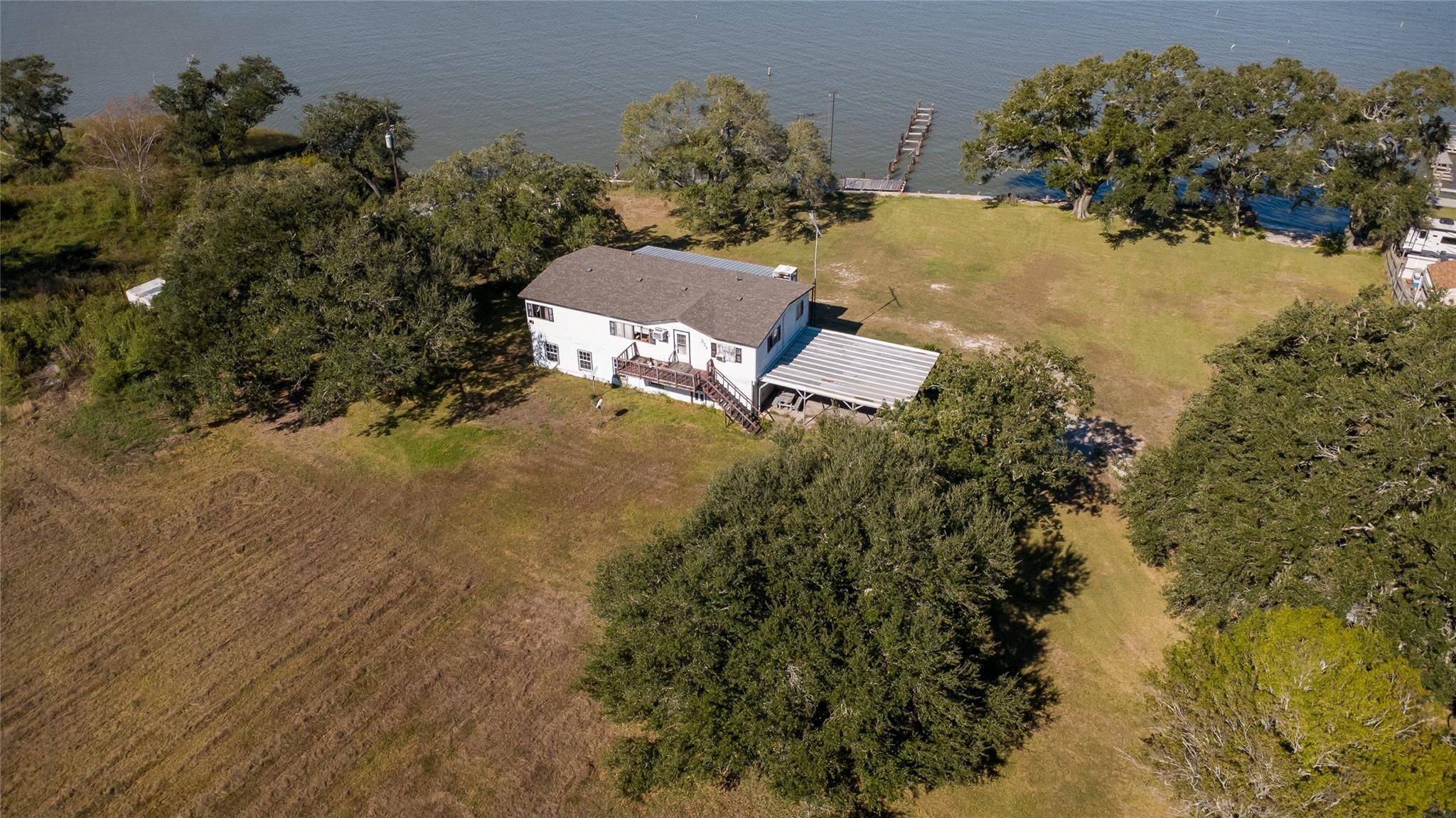 223 Fisherman Road, Anahuac Tx 77514 Property Photo 11