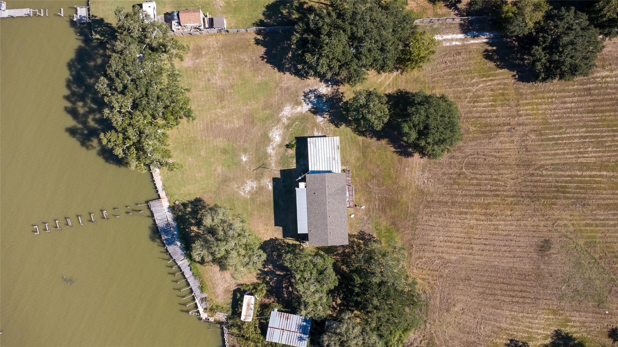 223 Fisherman Road, Anahuac Tx 77514 Property Photo 13