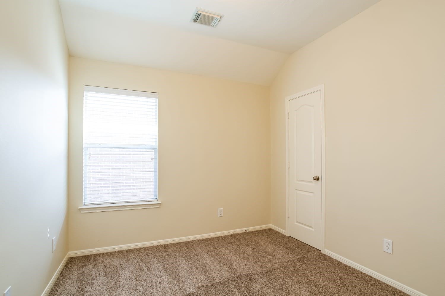 30723 Ginger Trace Drive Property Photo 13