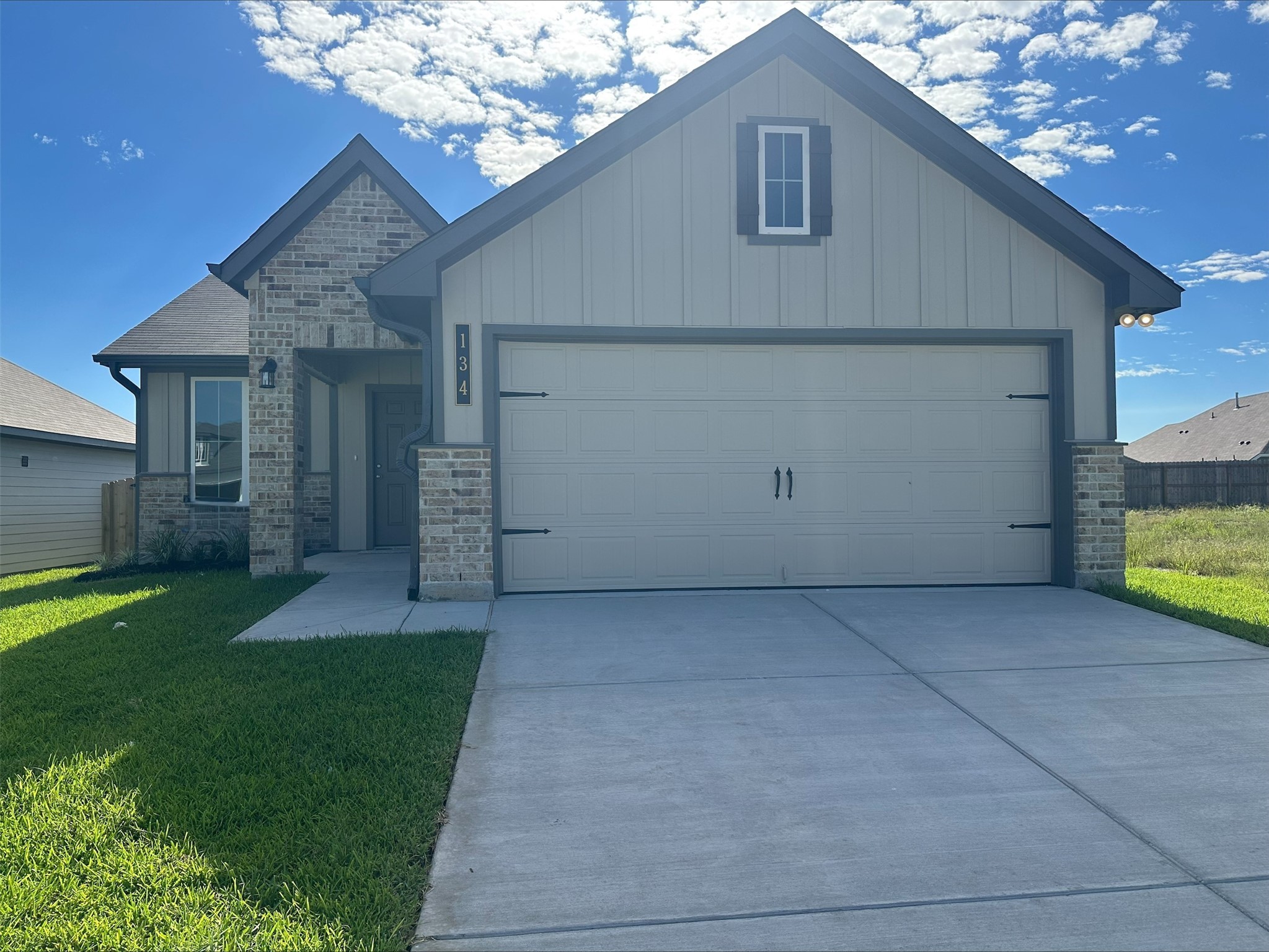 134 Lacebark Loop Property Photo 1