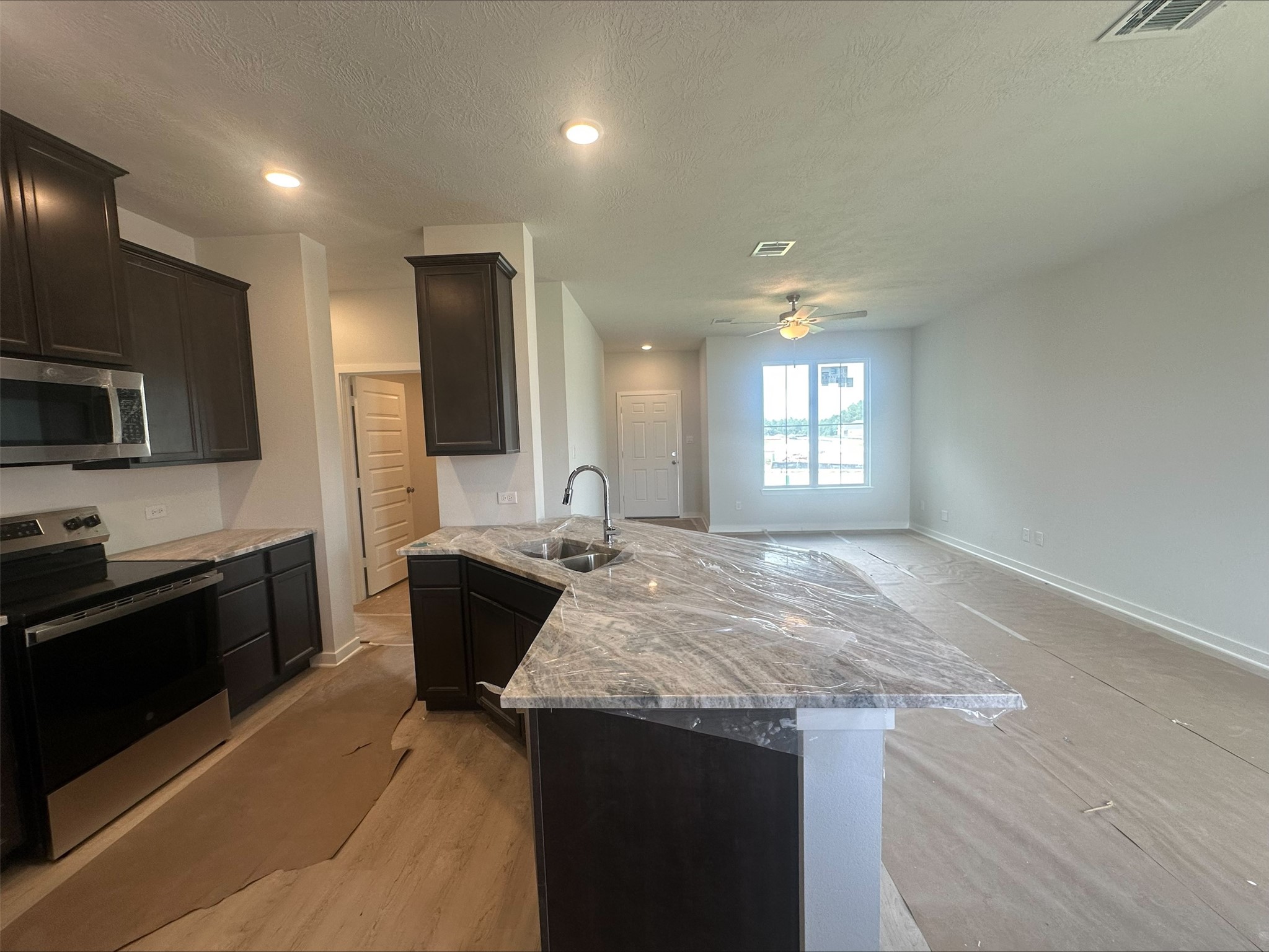 134 Lacebark Loop Property Photo 4