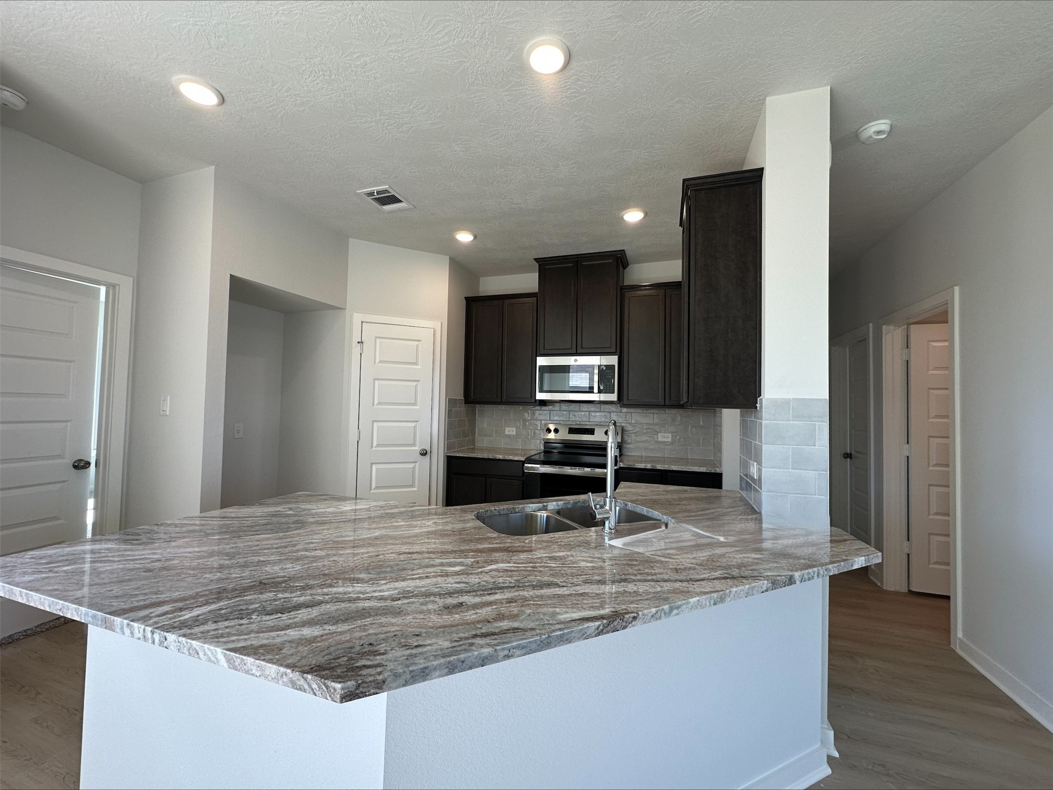 134 Lacebark Loop Property Photo 4