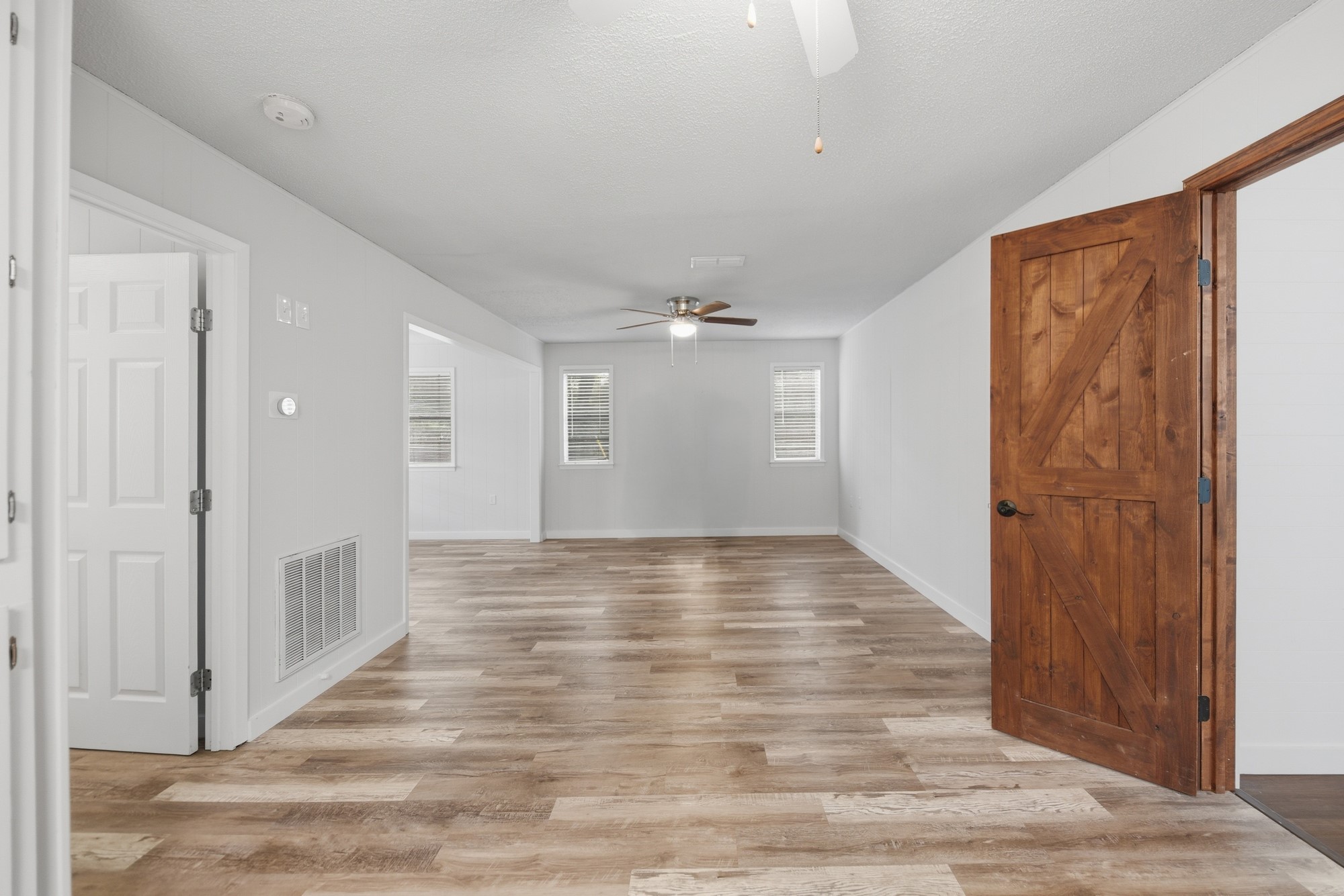 9481 Lake Forest Circle Property Photo 10