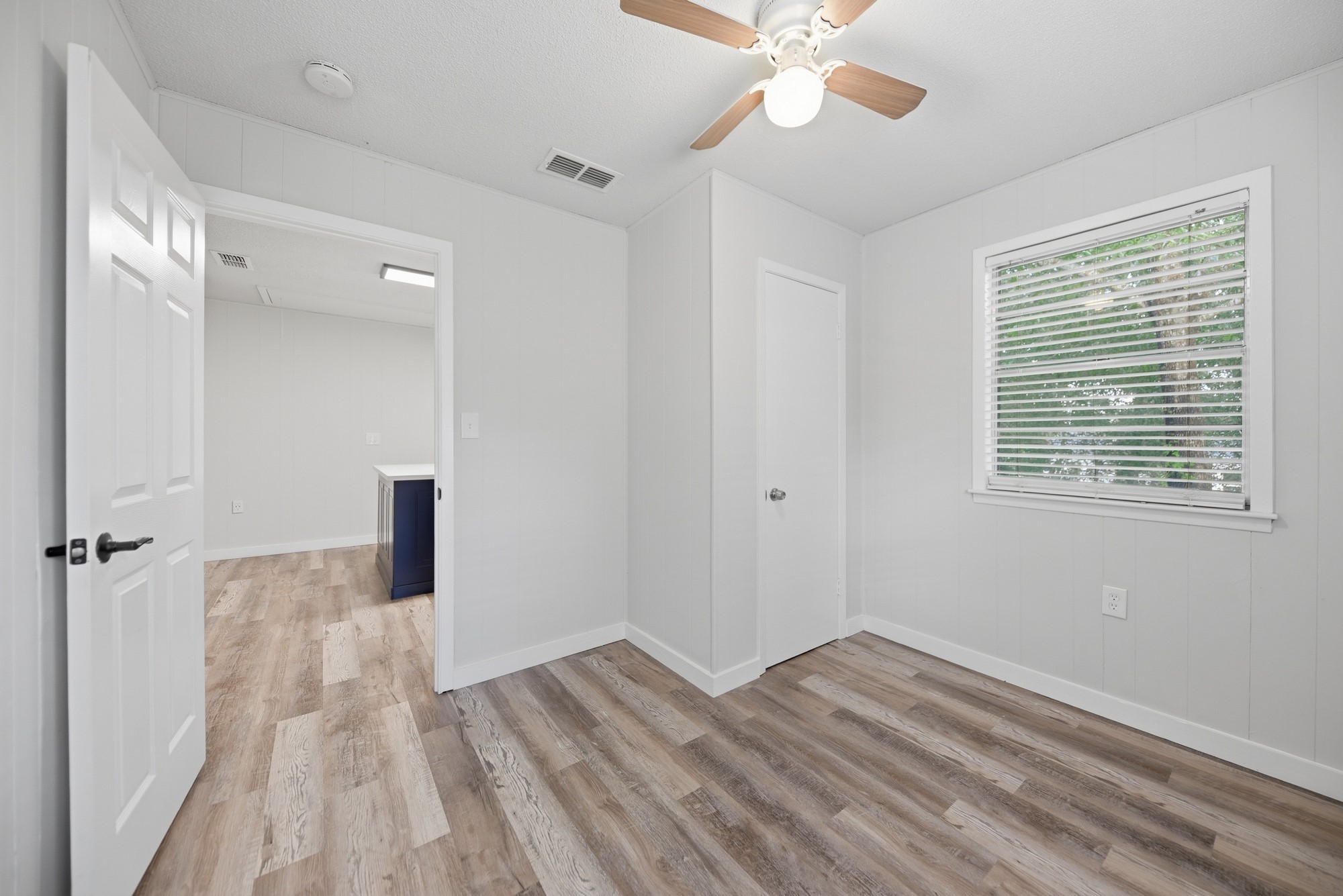 9481 Lake Forest Circle Property Photo 21