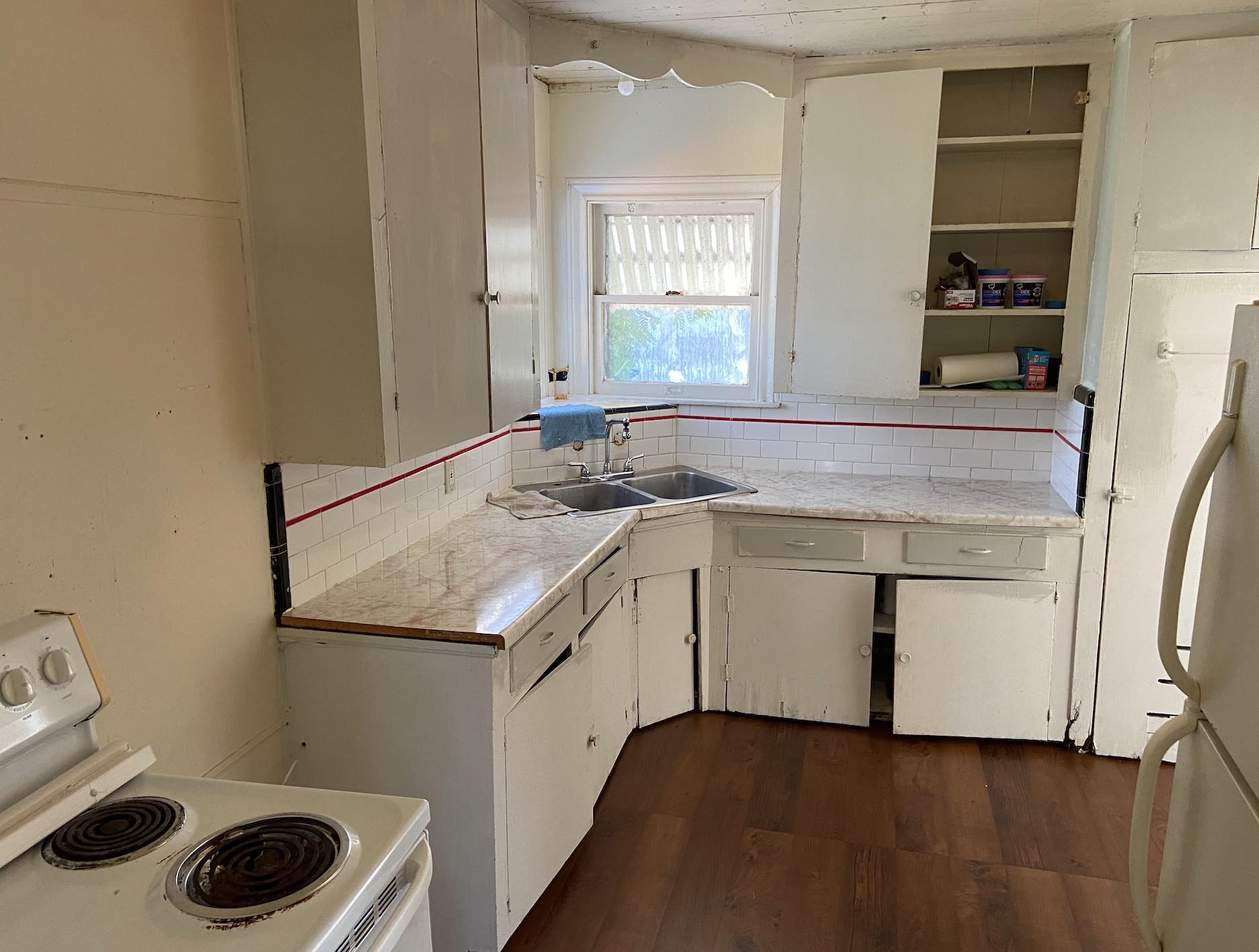 1334 Logan Avenue Property Photo 3
