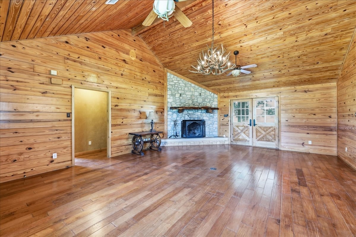 13480 Craigen Road Property Photo 11
