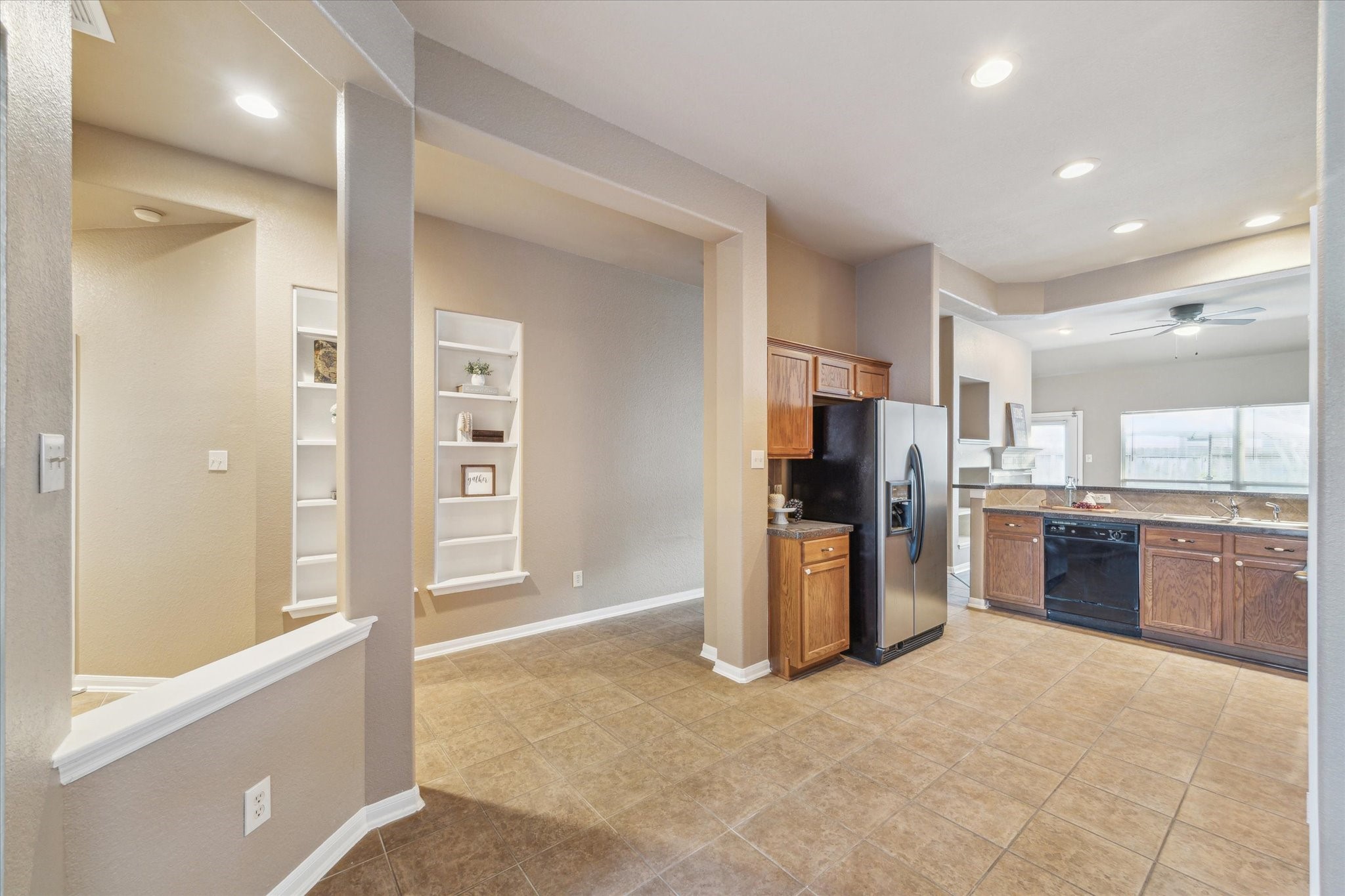 8946 Silent Willow Lane Property Photo 12