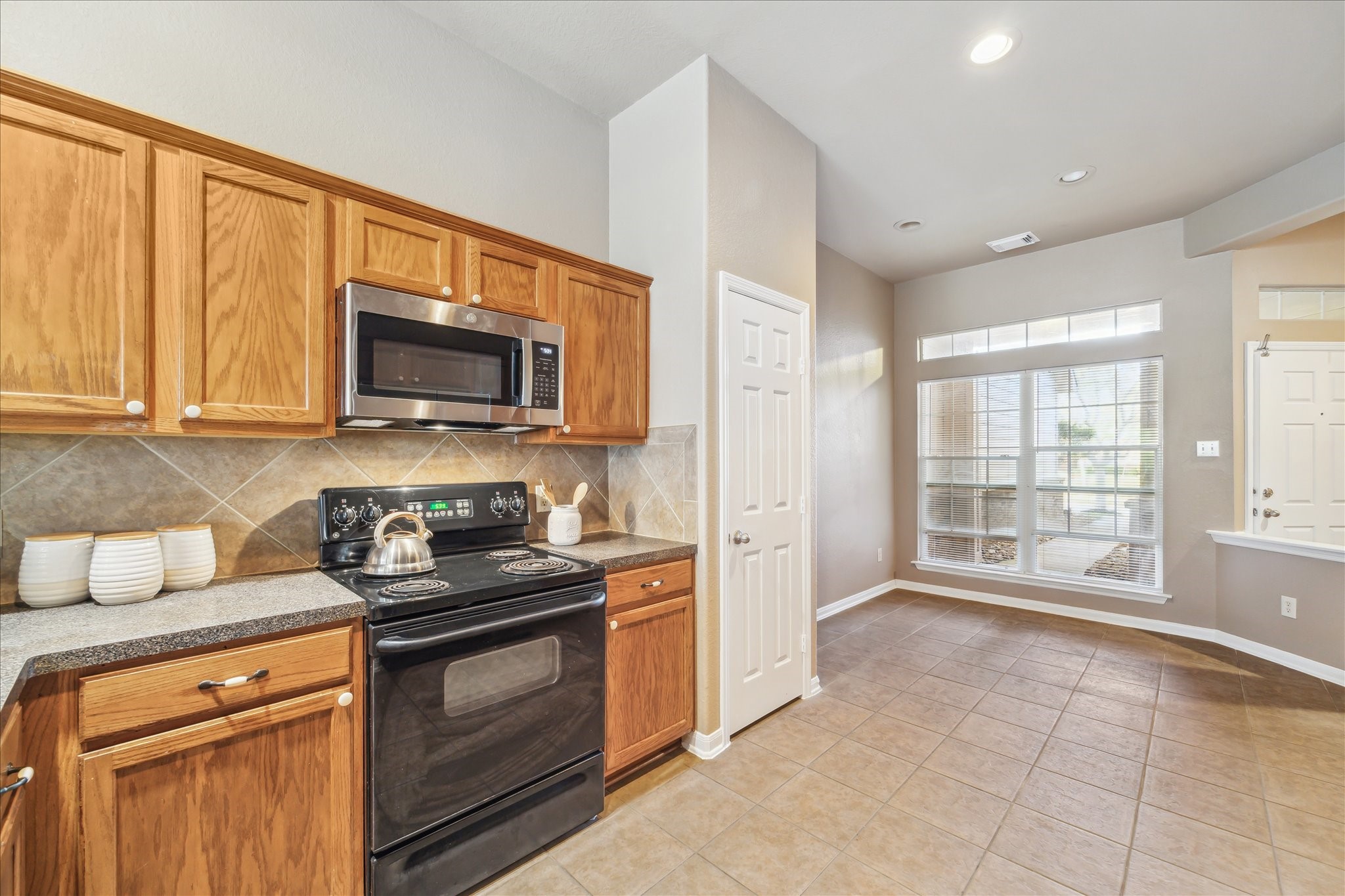 8946 Silent Willow Lane Property Photo 15