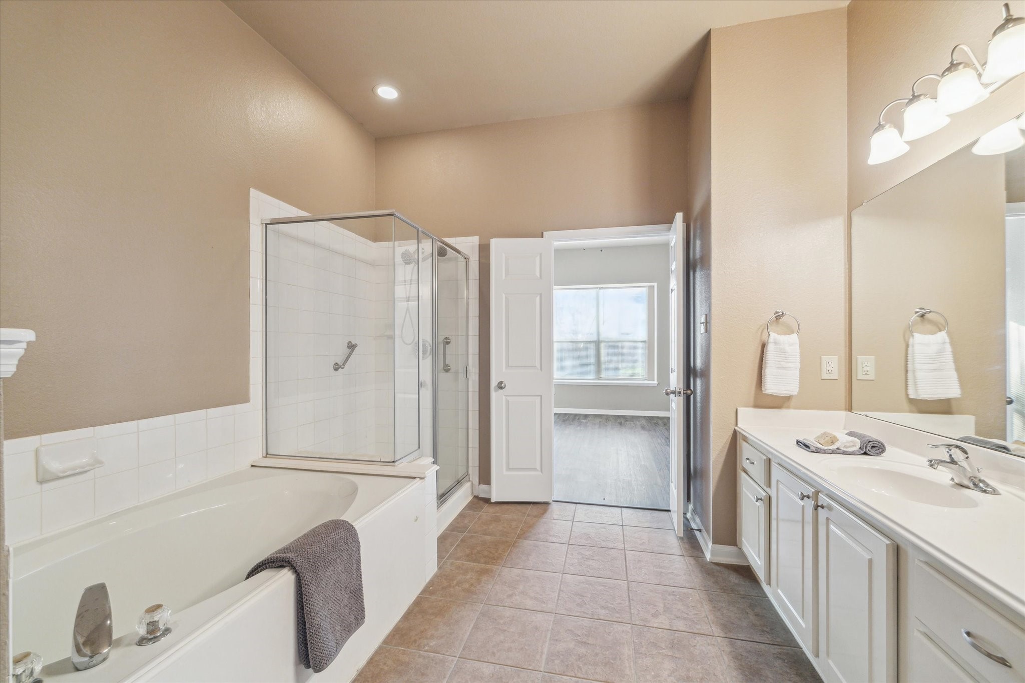 8946 Silent Willow Lane Property Photo 19