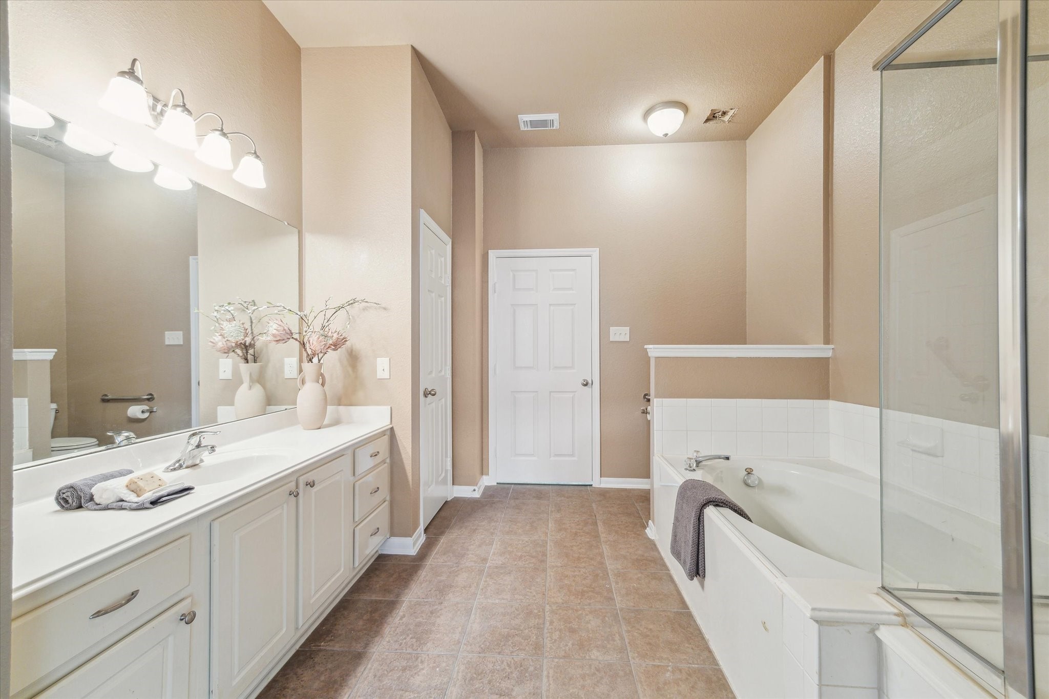 8946 Silent Willow Lane Property Photo 20