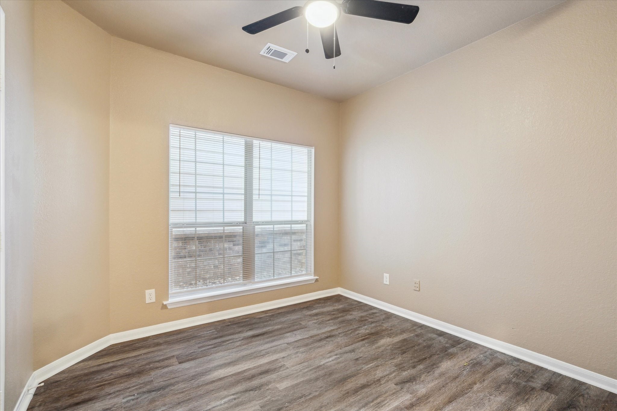 8946 Silent Willow Lane Property Photo 23