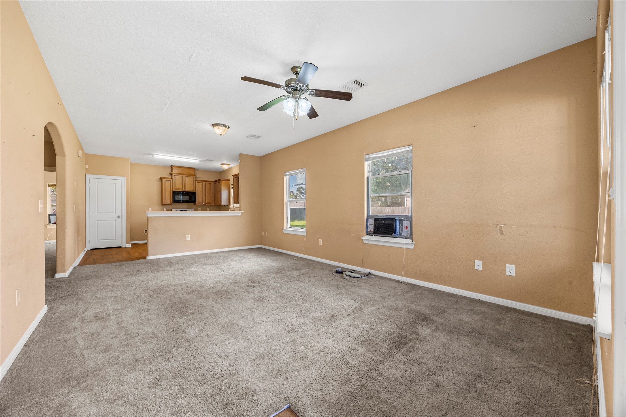 2027 Rosalee Street Property Photo 4