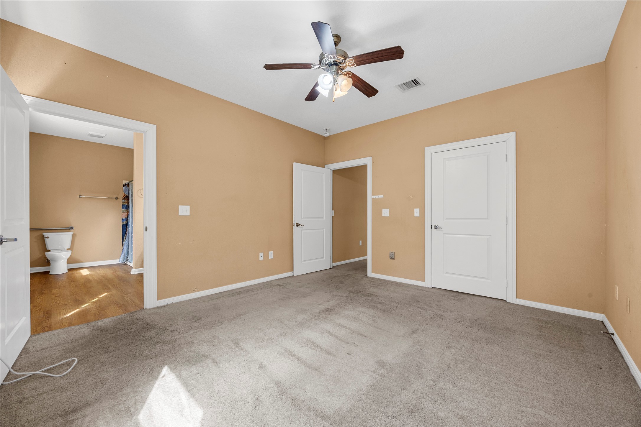 2027 Rosalee Street Property Photo 17