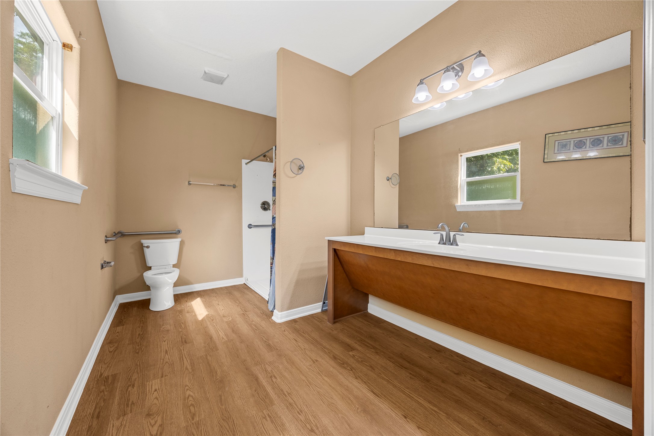 2027 Rosalee Street Property Photo 19
