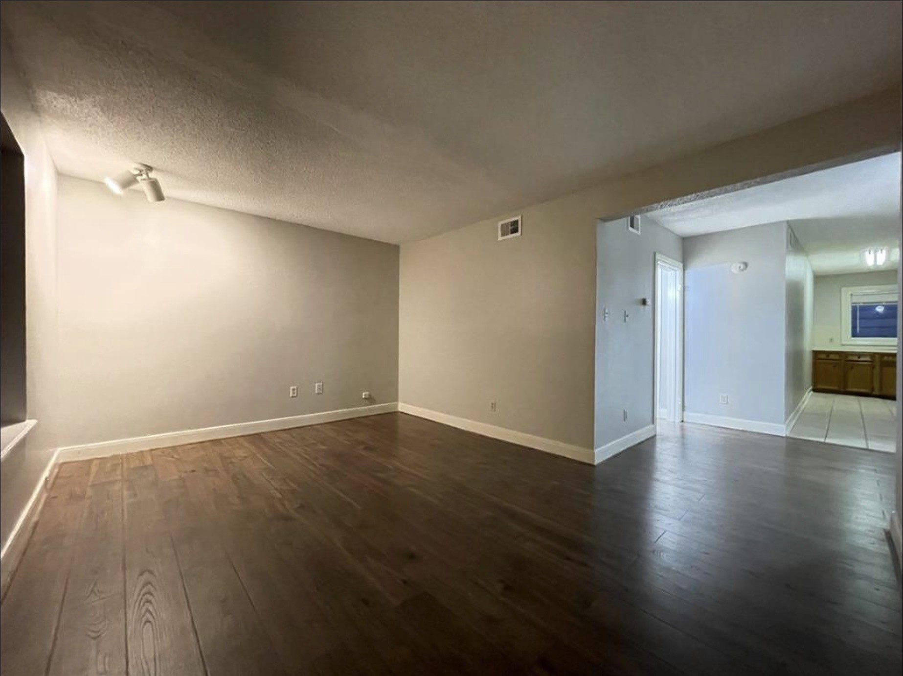 1901 Brun Street C Property Photo 2