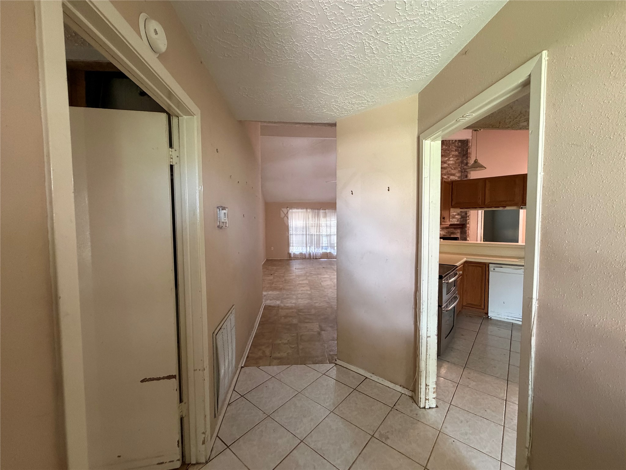 3347 Boxelder Drive Property Photo 2