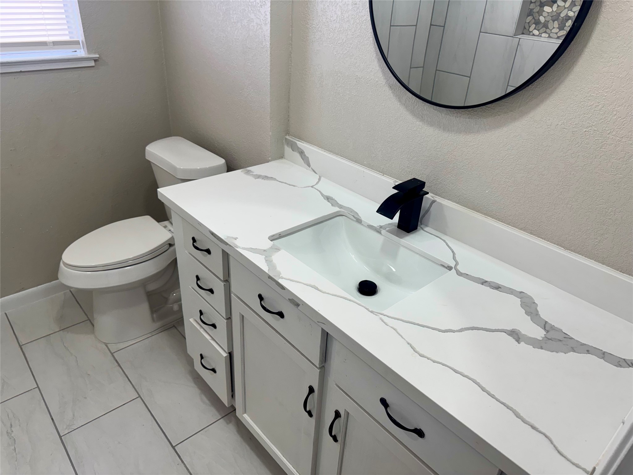 2718 Peach Lane Property Photo 11