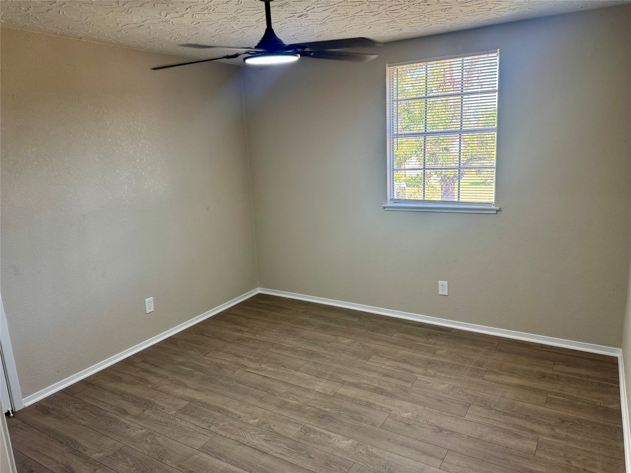 2718 Peach Lane Property Photo 16
