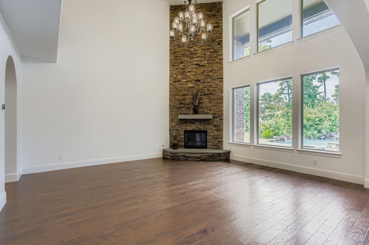 6 Freestone Stream Place Property Photo 16