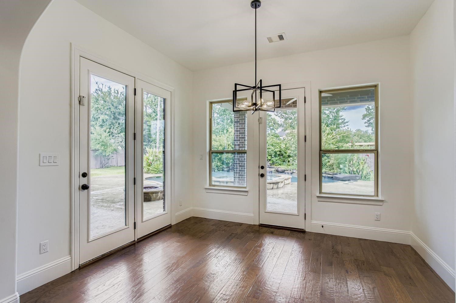 6 Freestone Stream Place Property Photo 20