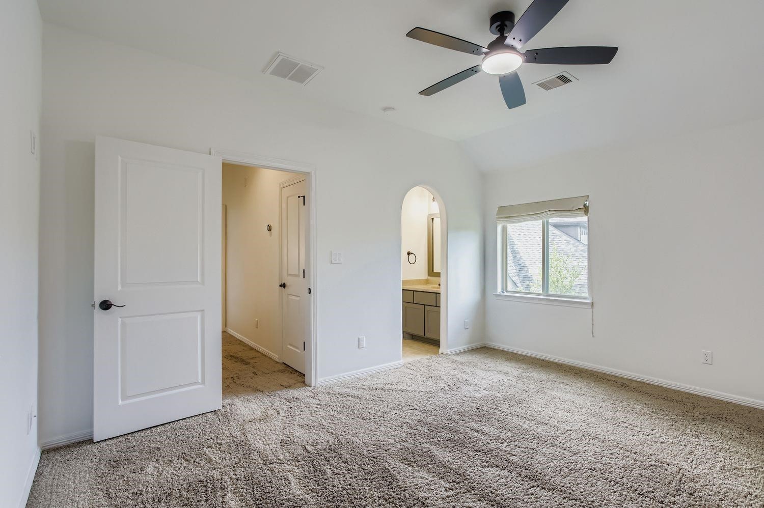 6 Freestone Stream Place Property Photo 36