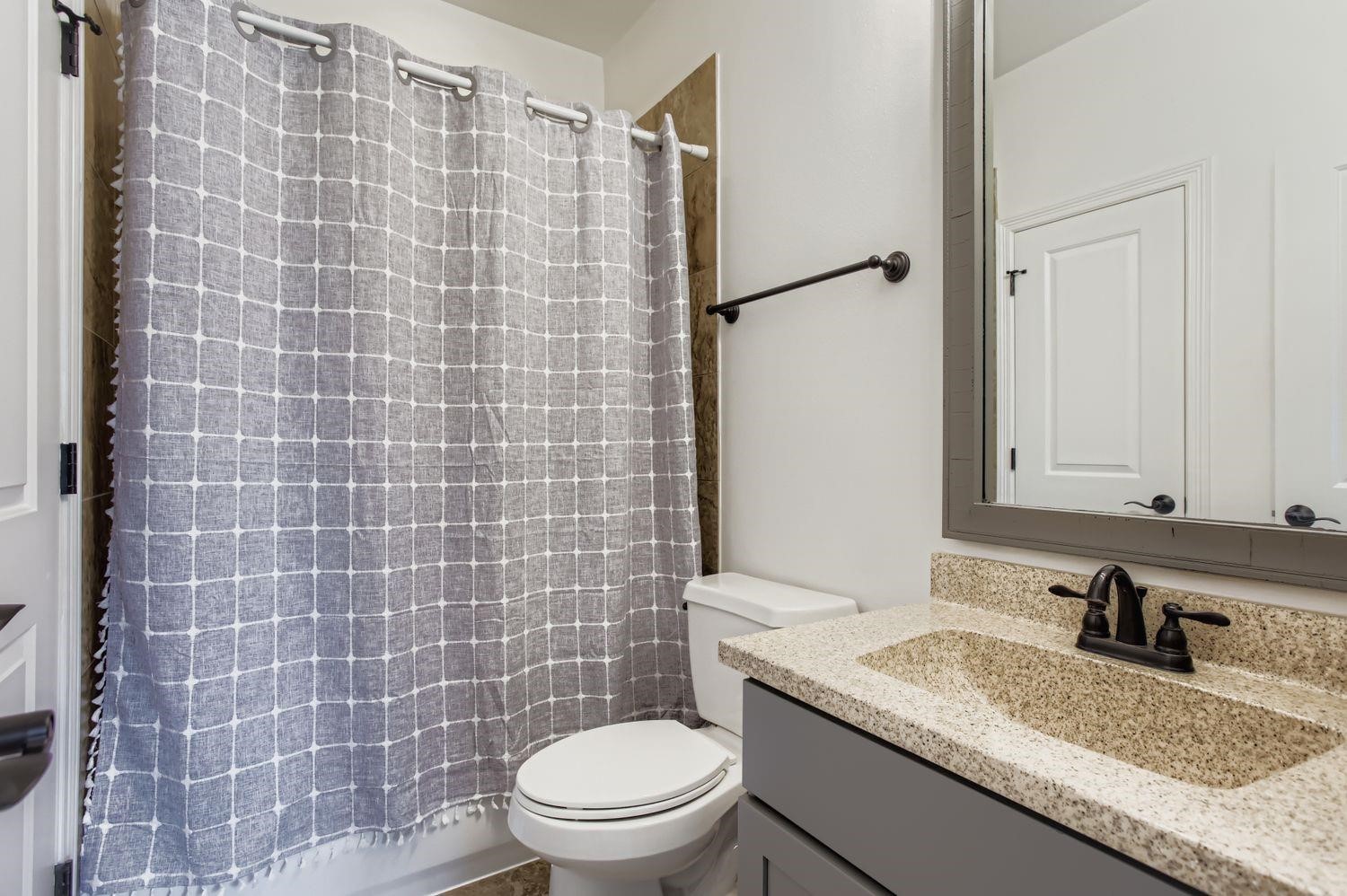 6 Freestone Stream Place Property Photo 40