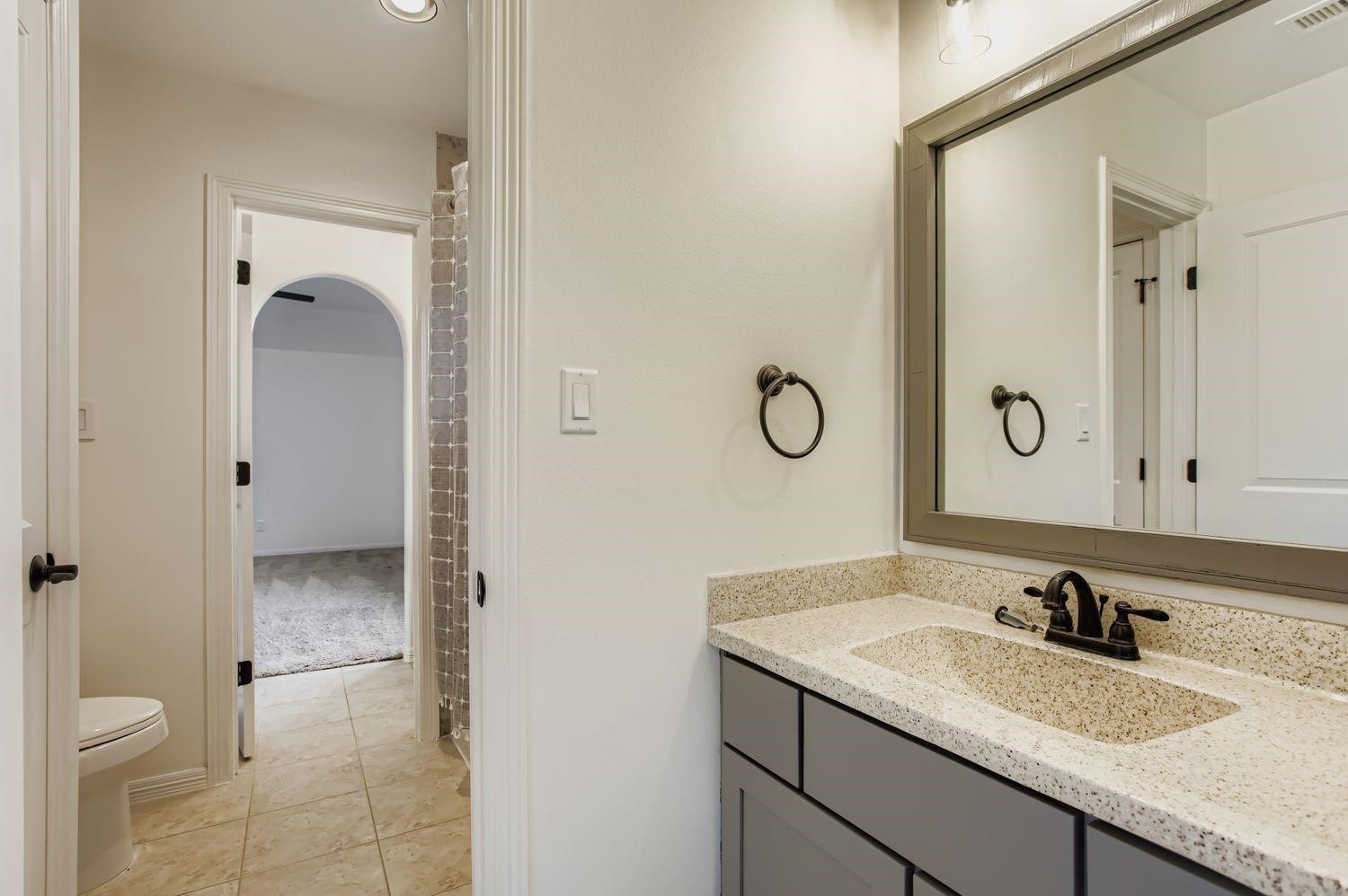 6 Freestone Stream Place Property Photo 42
