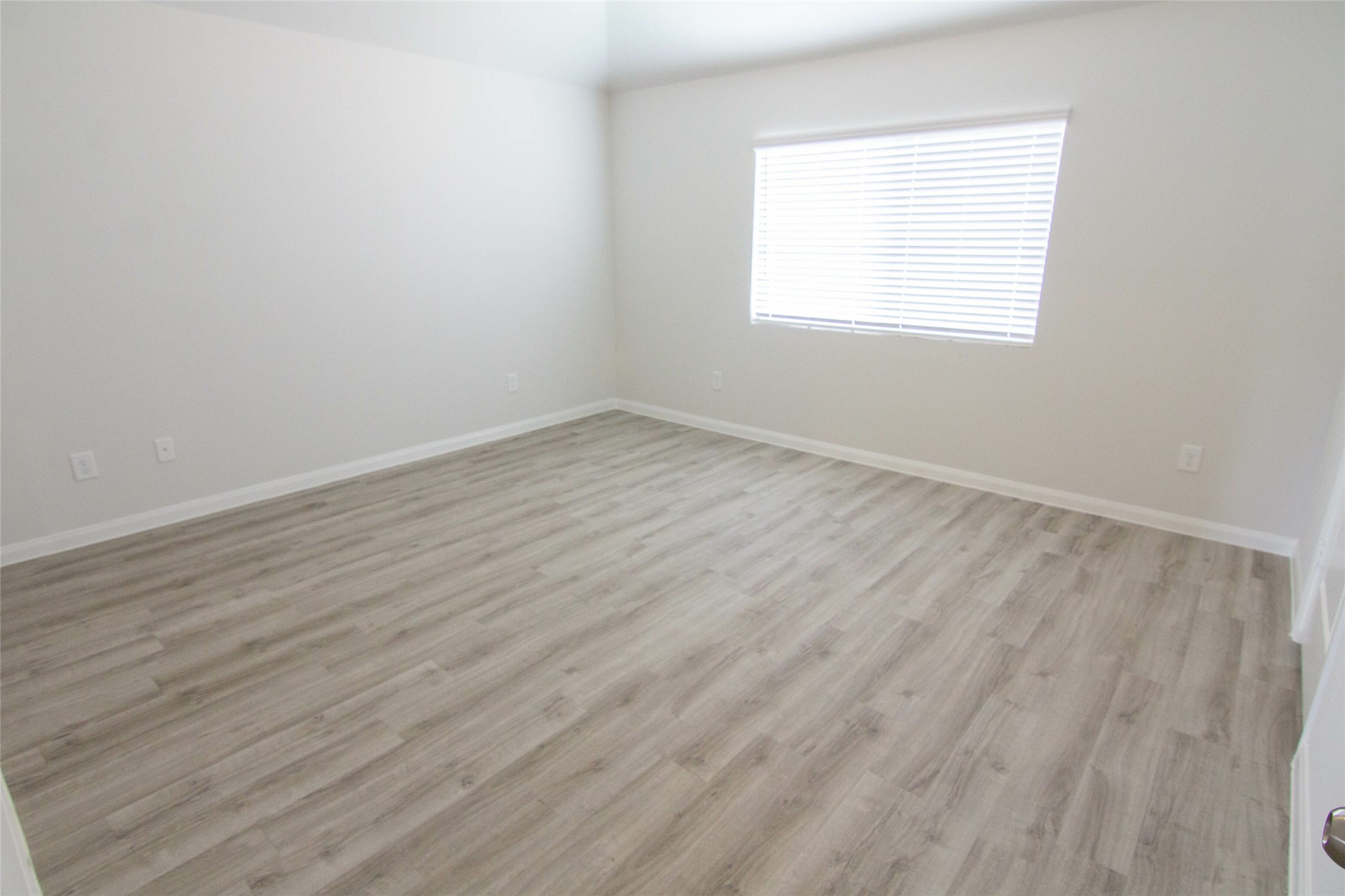 5403 Hawksbury Creek Property Photo 6